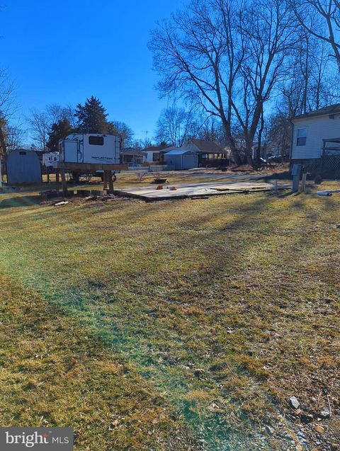 Block 87 Lot 11 PIKERS PEAK/HOT SPRINGS FALLING WATERS WV 25419