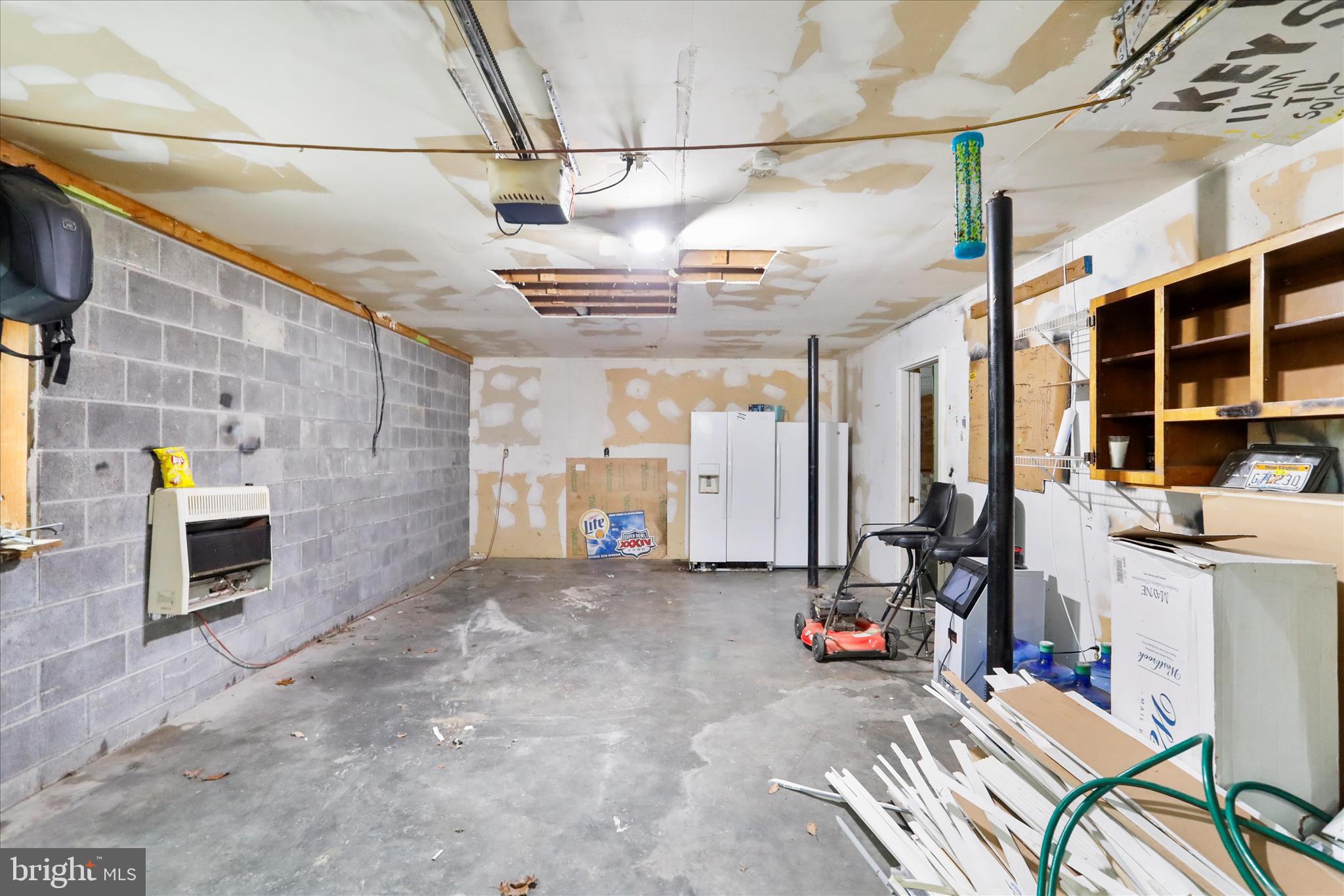 PINEPOINTE - Residential