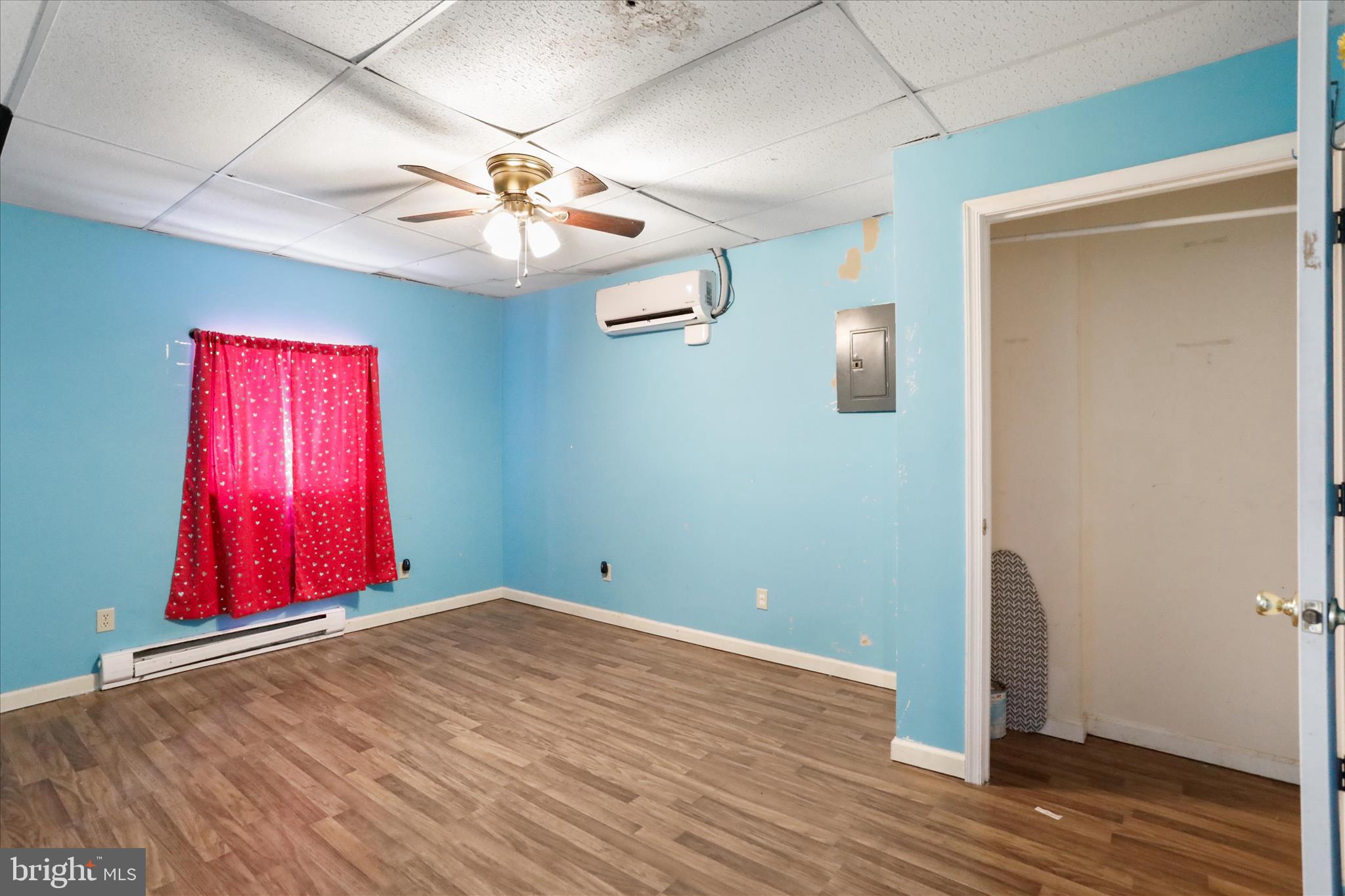 PINEPOINTE - Residential