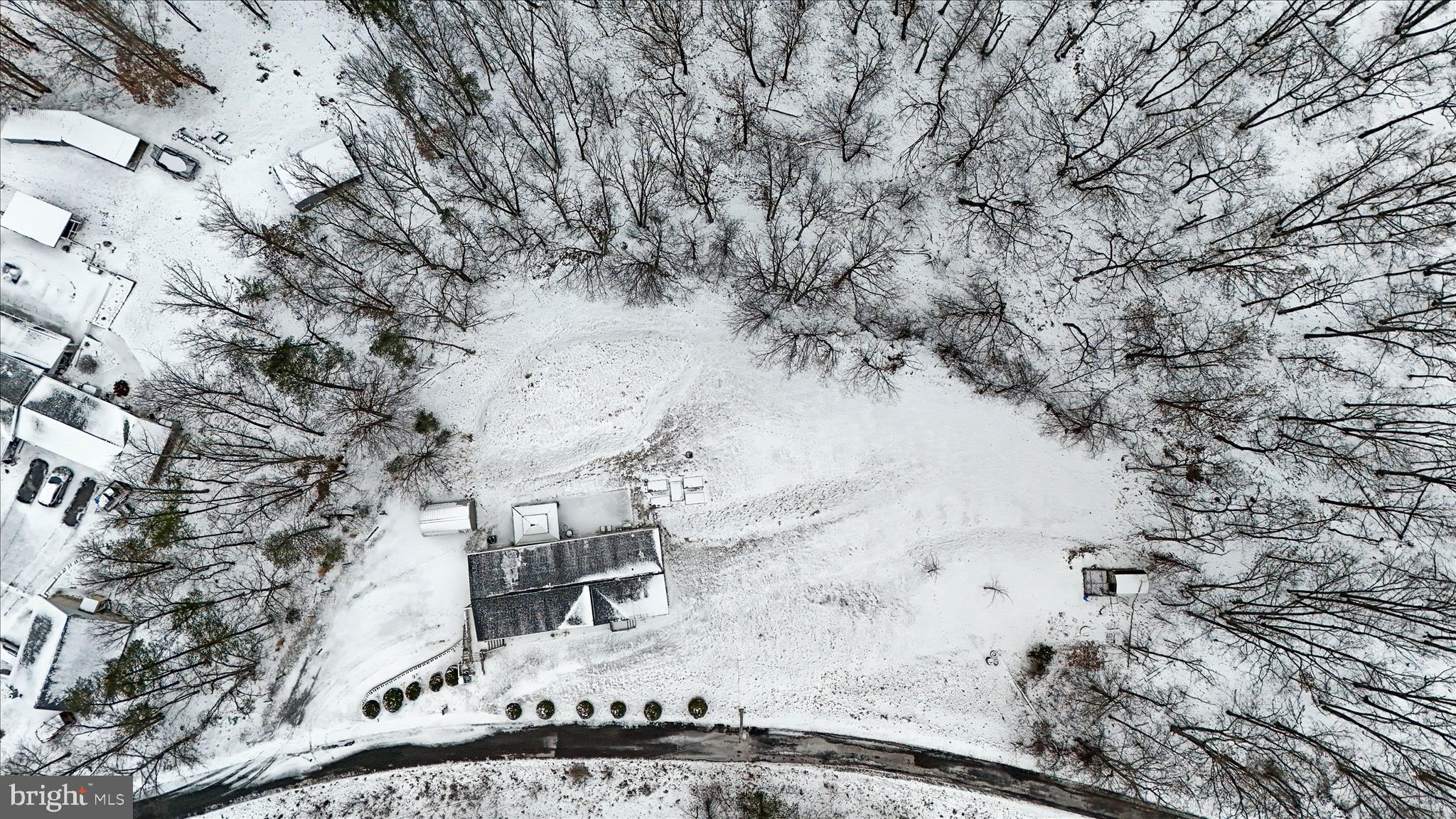 PINEPOINTE - Residential