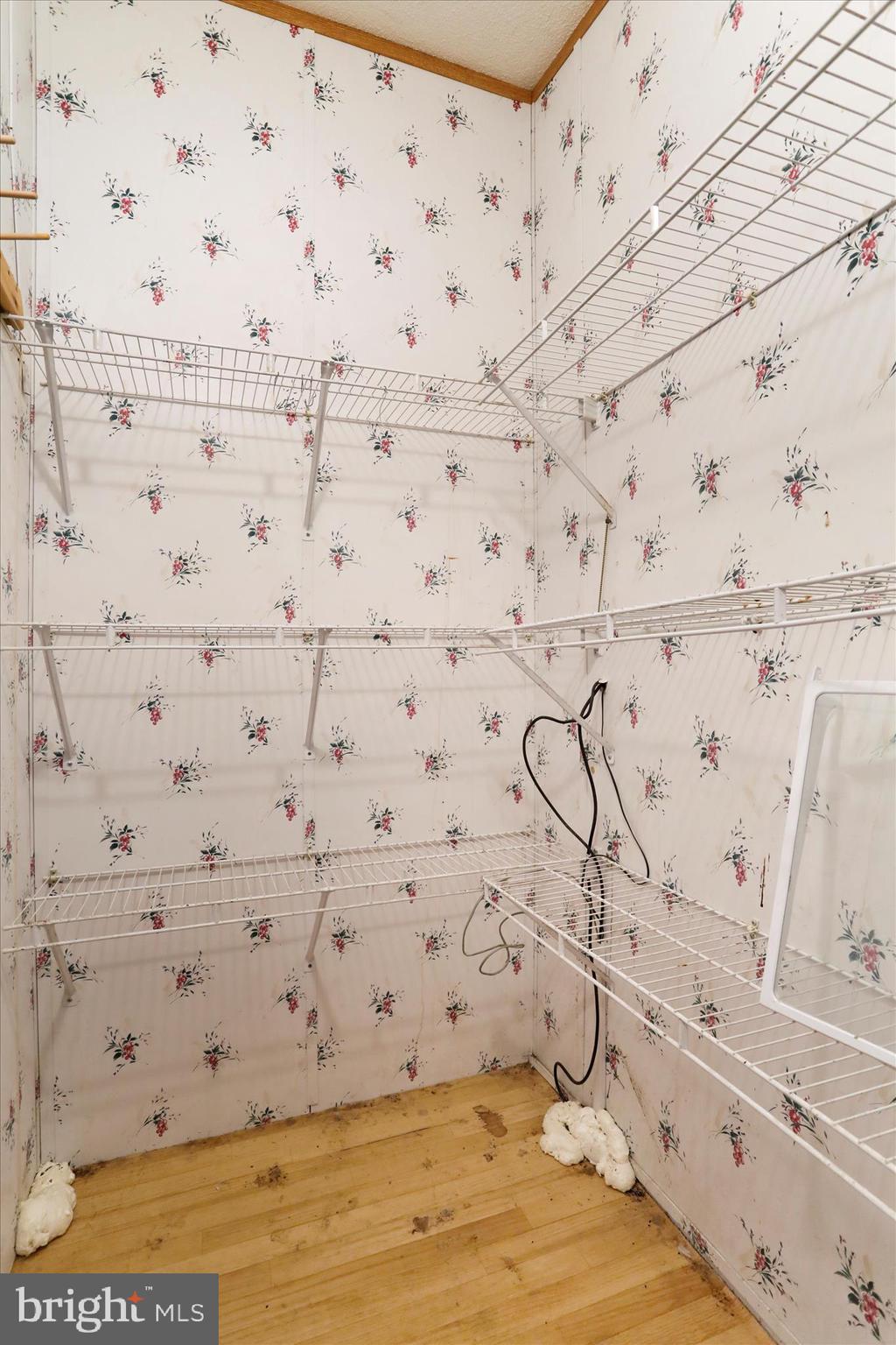 PINEPOINTE - Residential