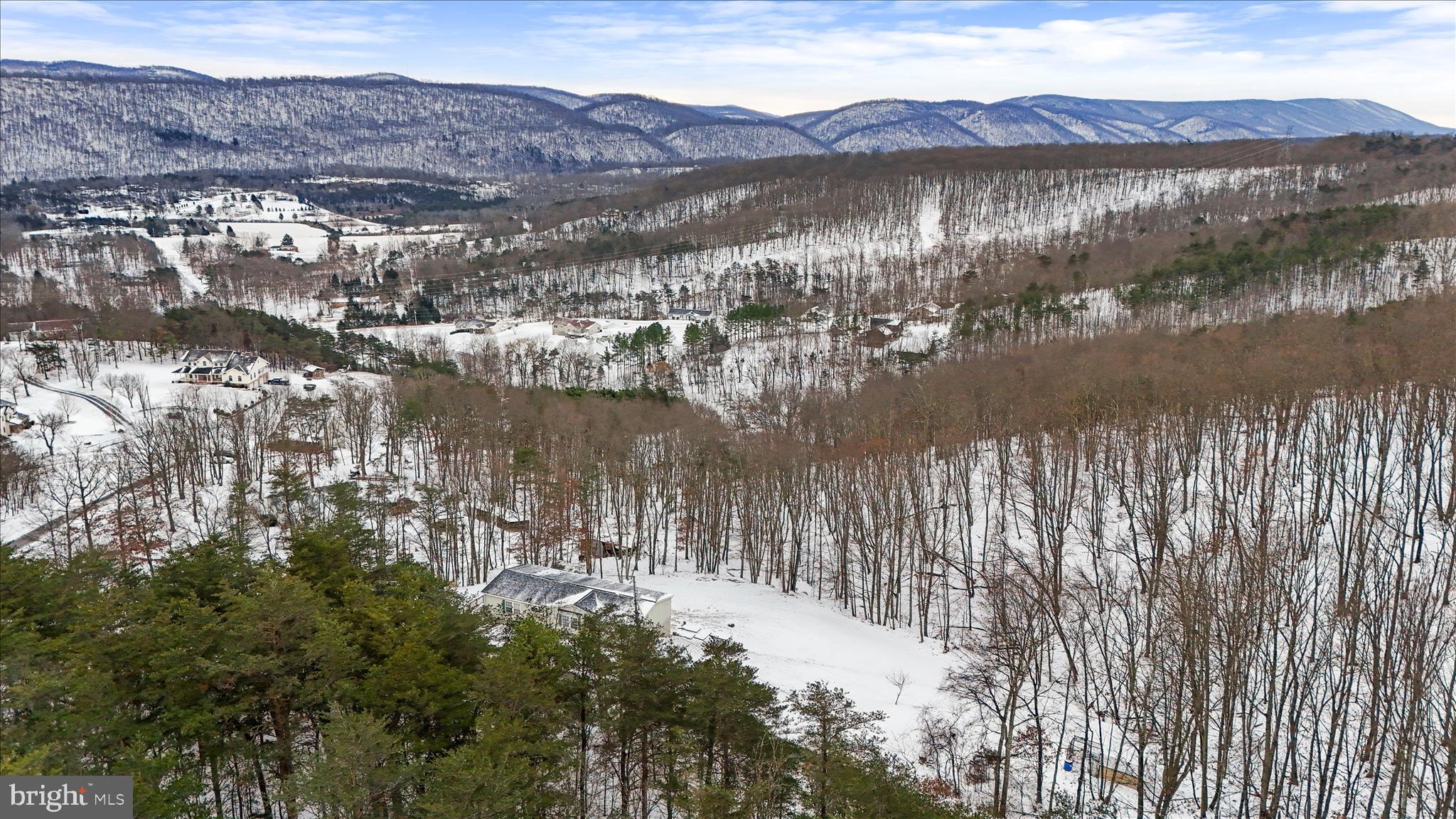 PINEPOINTE - Residential