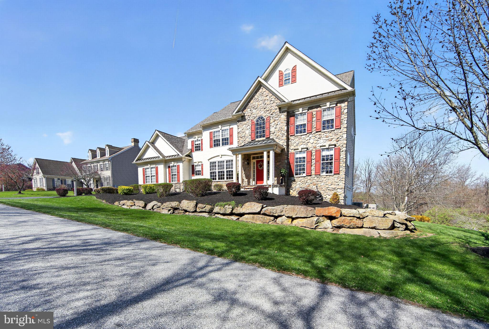 19 STEEPLEVIEW DRIVE