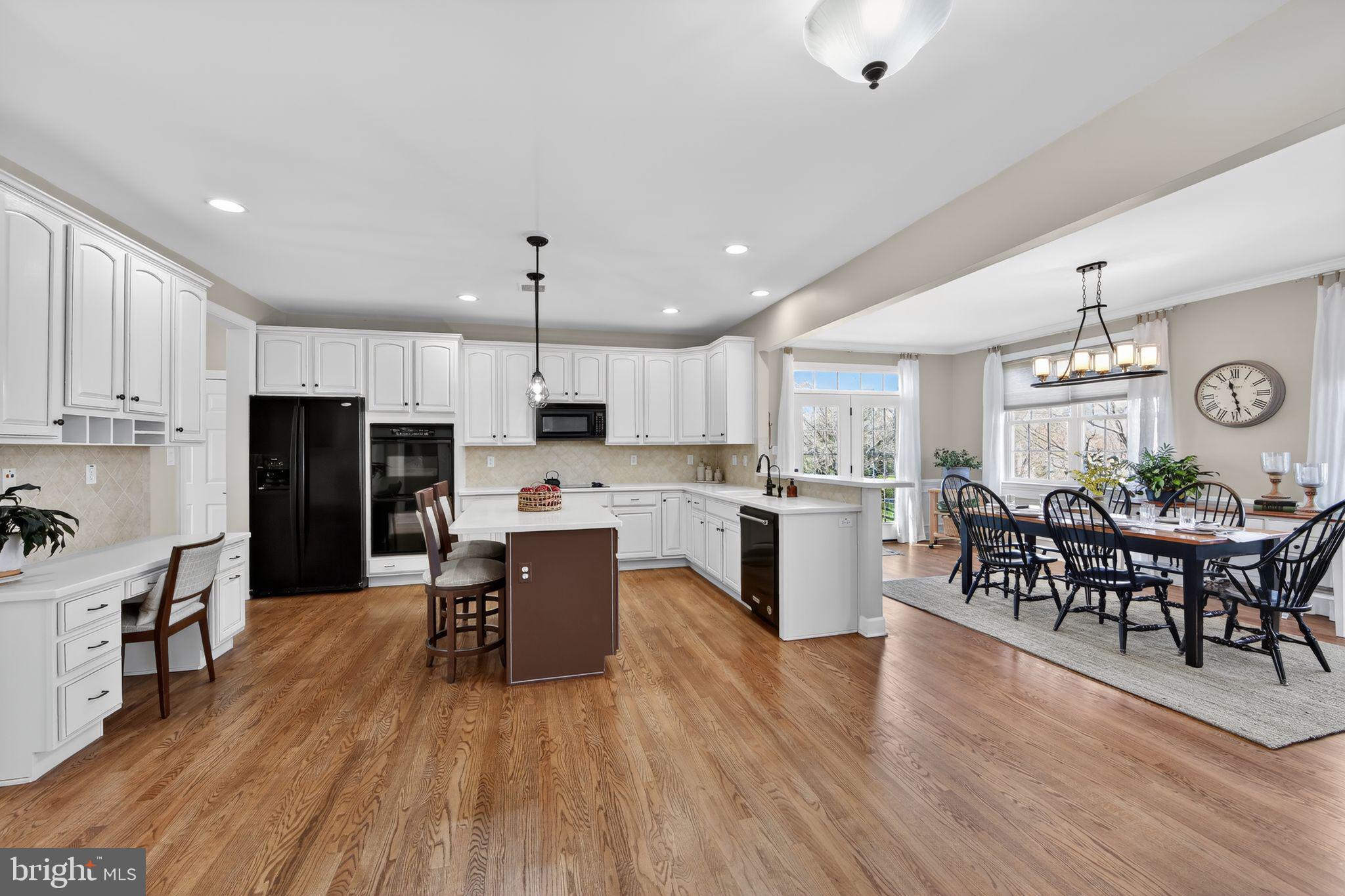 STEEPLEVIEW AT GLE - Residential