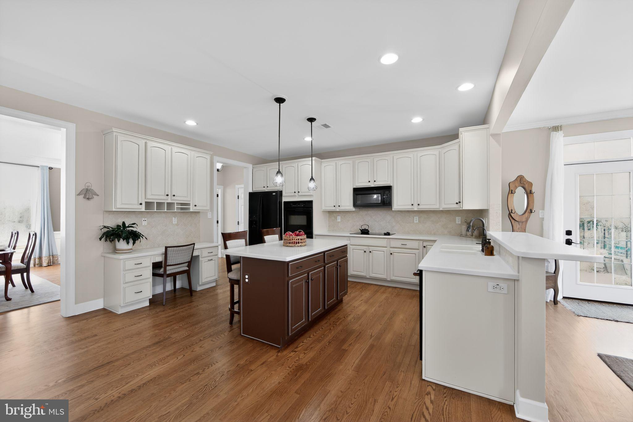 STEEPLEVIEW AT GLE - Residential