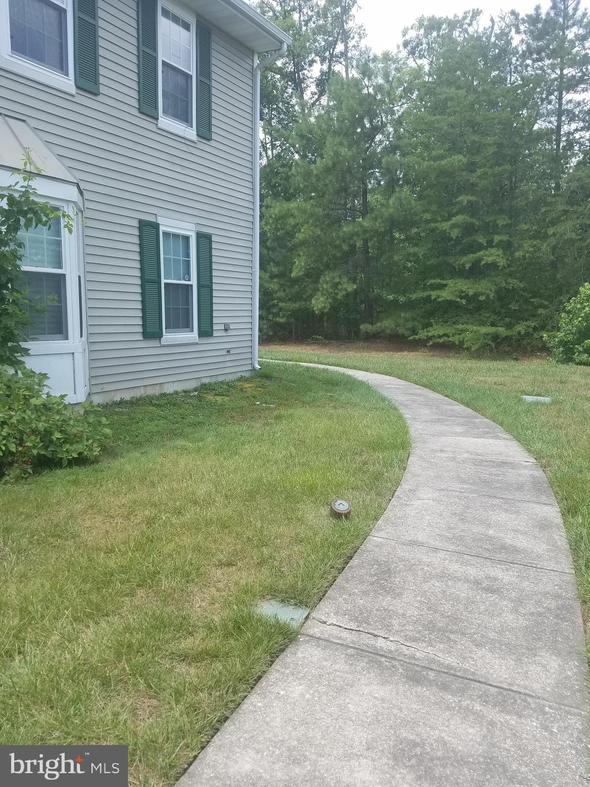 ST CHARLES SUB - HAMPSHIRE - Residential Lease