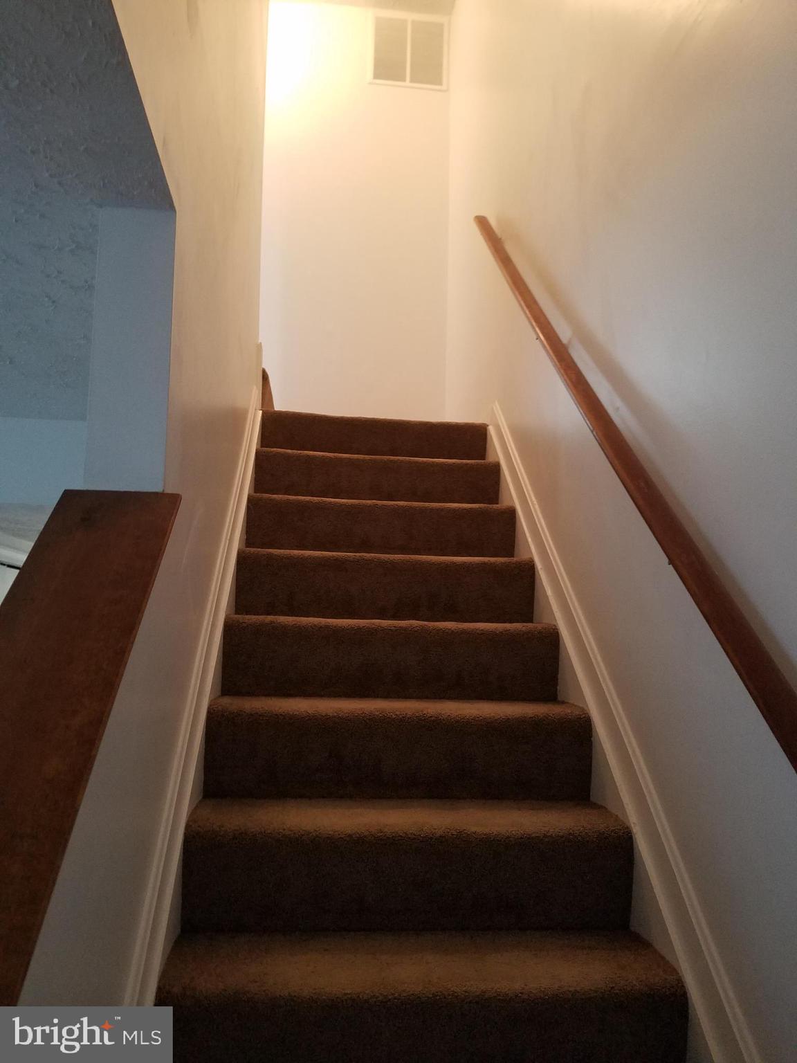 ST CHARLES SUB - HAMPSHIRE - Residential Lease