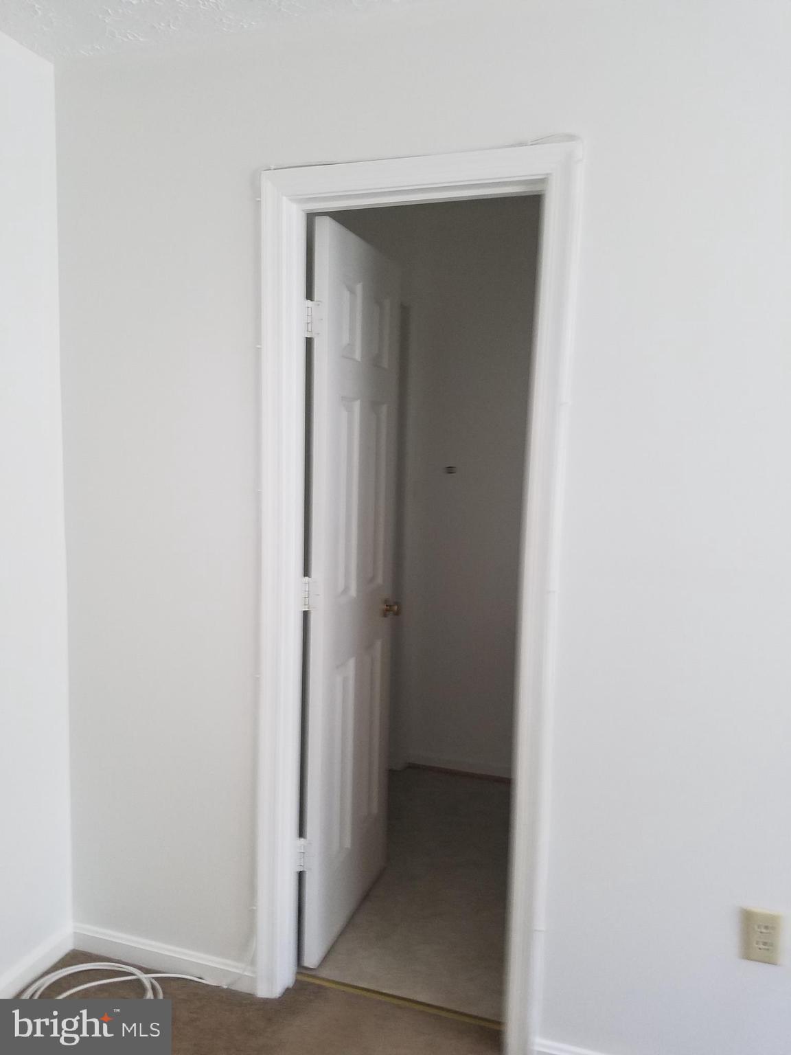 ST CHARLES SUB - HAMPSHIRE - Residential Lease