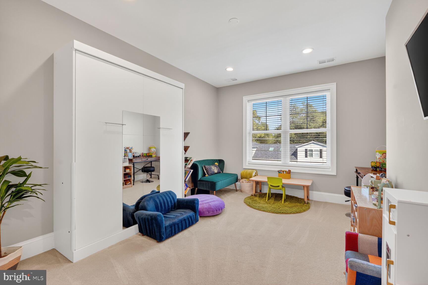 GREENWAY DOWNS - Residential