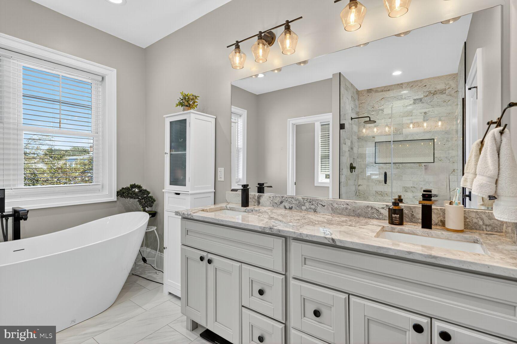 GREENWAY DOWNS - Residential