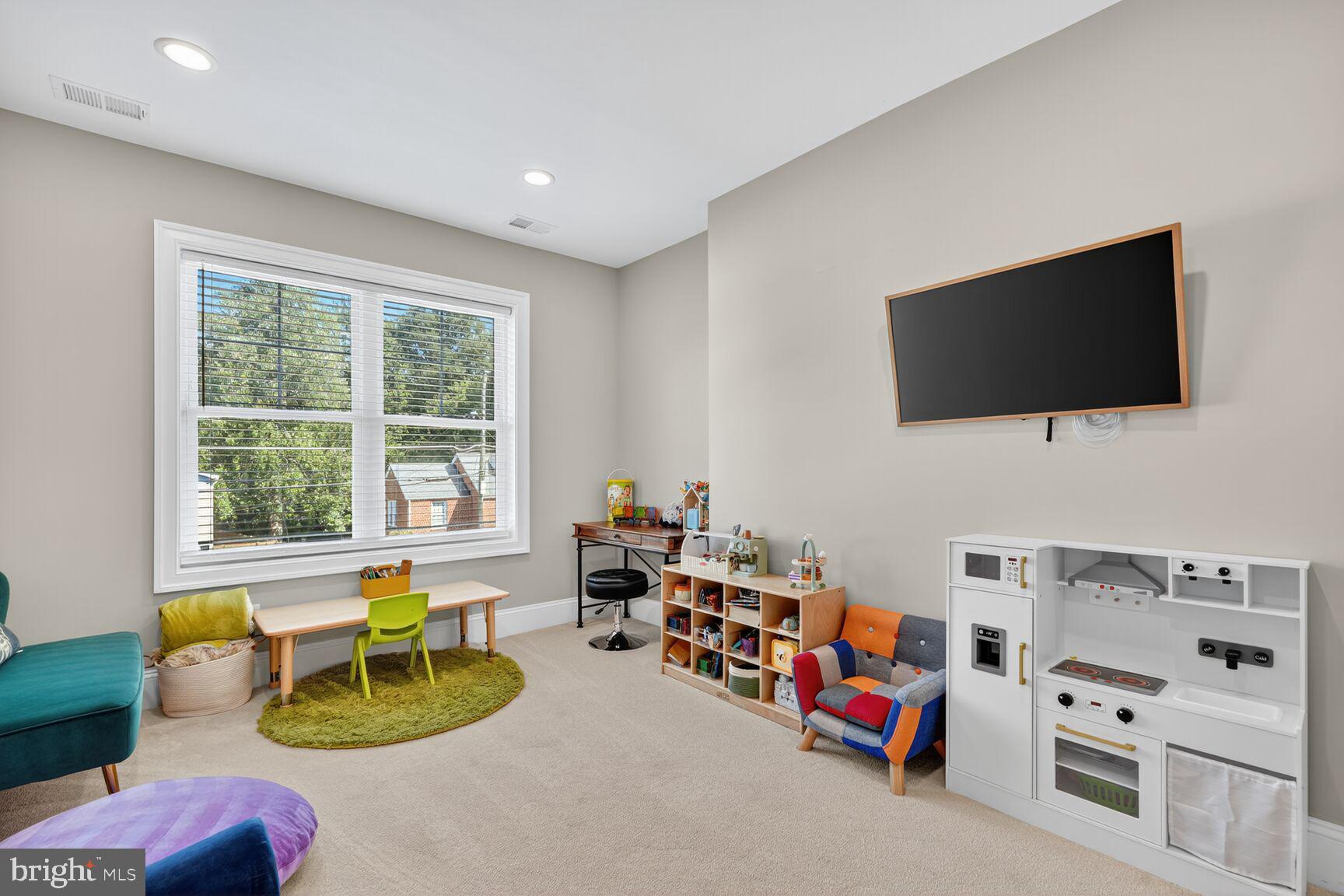 GREENWAY DOWNS - Residential