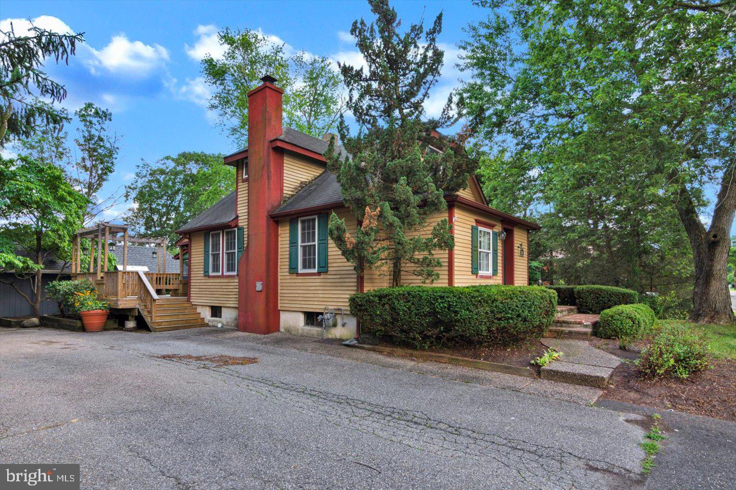 268 FAIRVIEW AVENUE