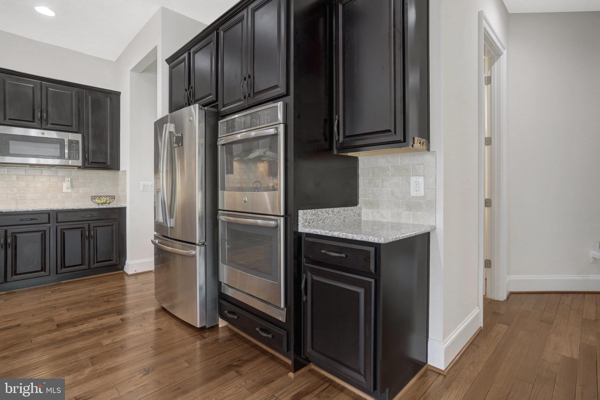 PARK POINTE - Residential