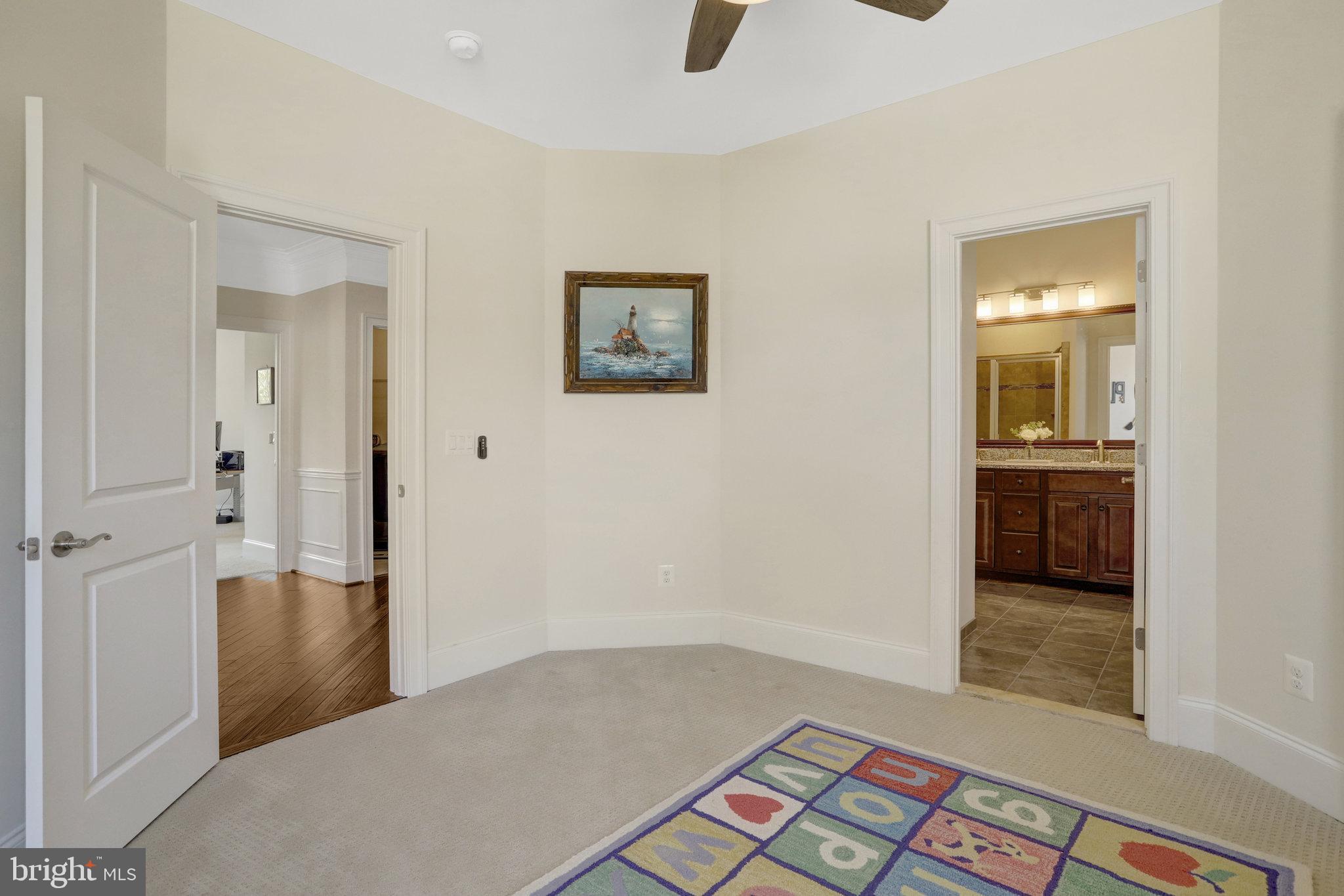 PARK POINTE - Residential