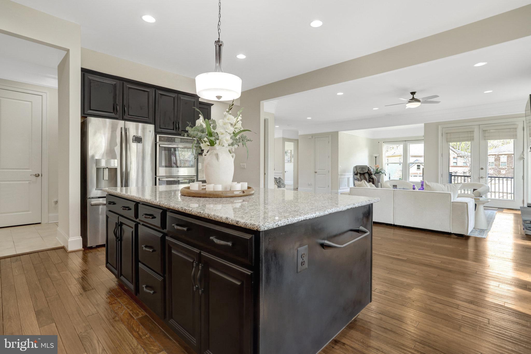 PARK POINTE - Residential