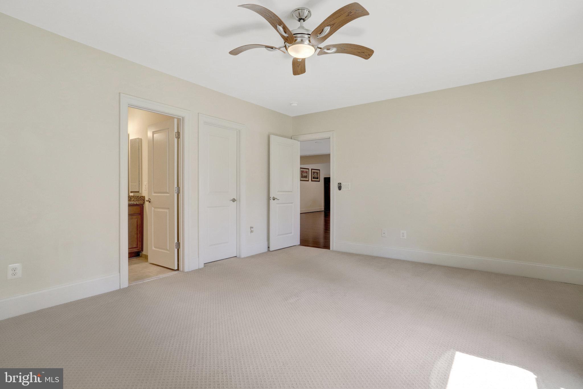 PARK POINTE - Residential