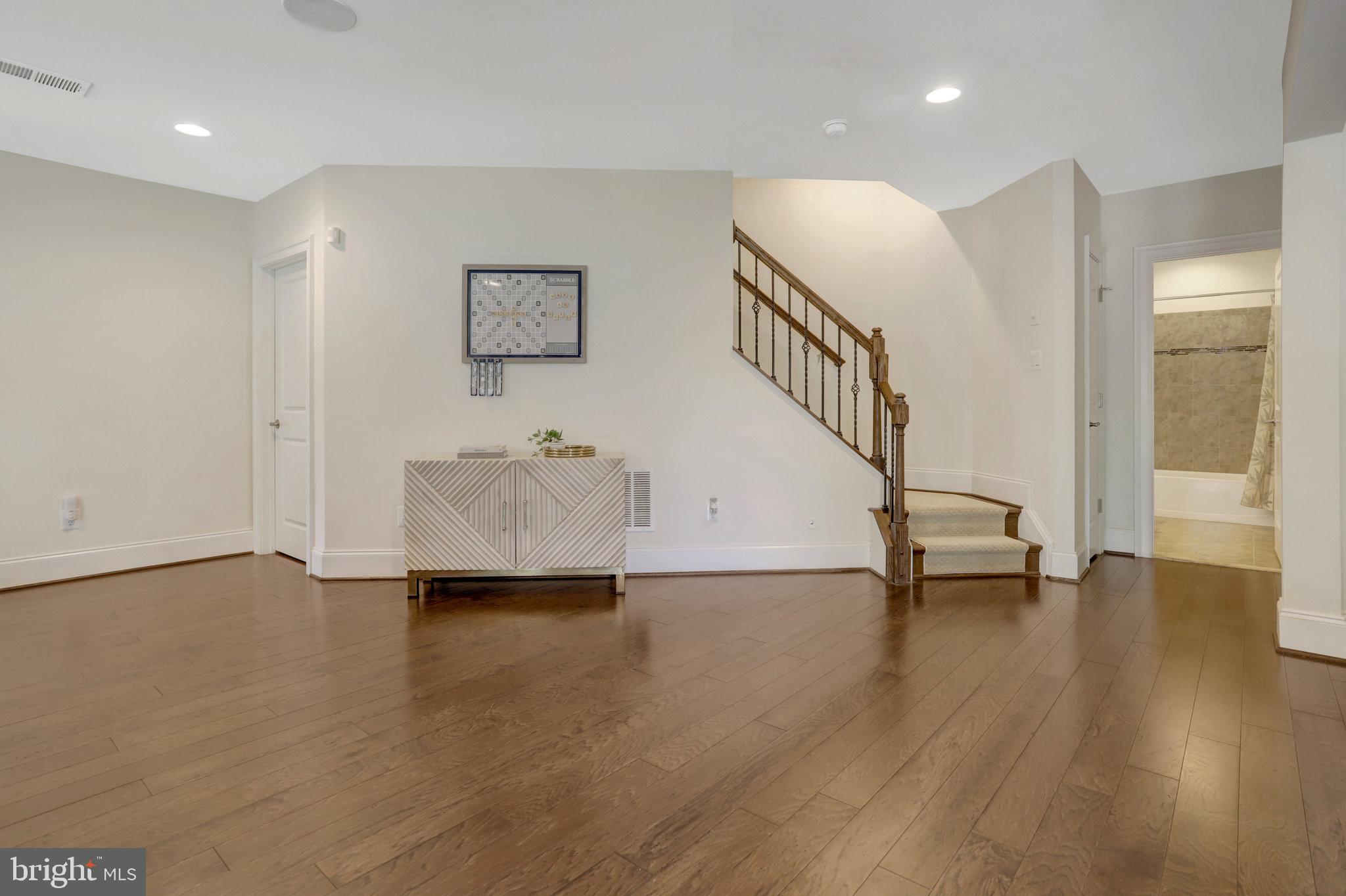 PARK POINTE - Residential