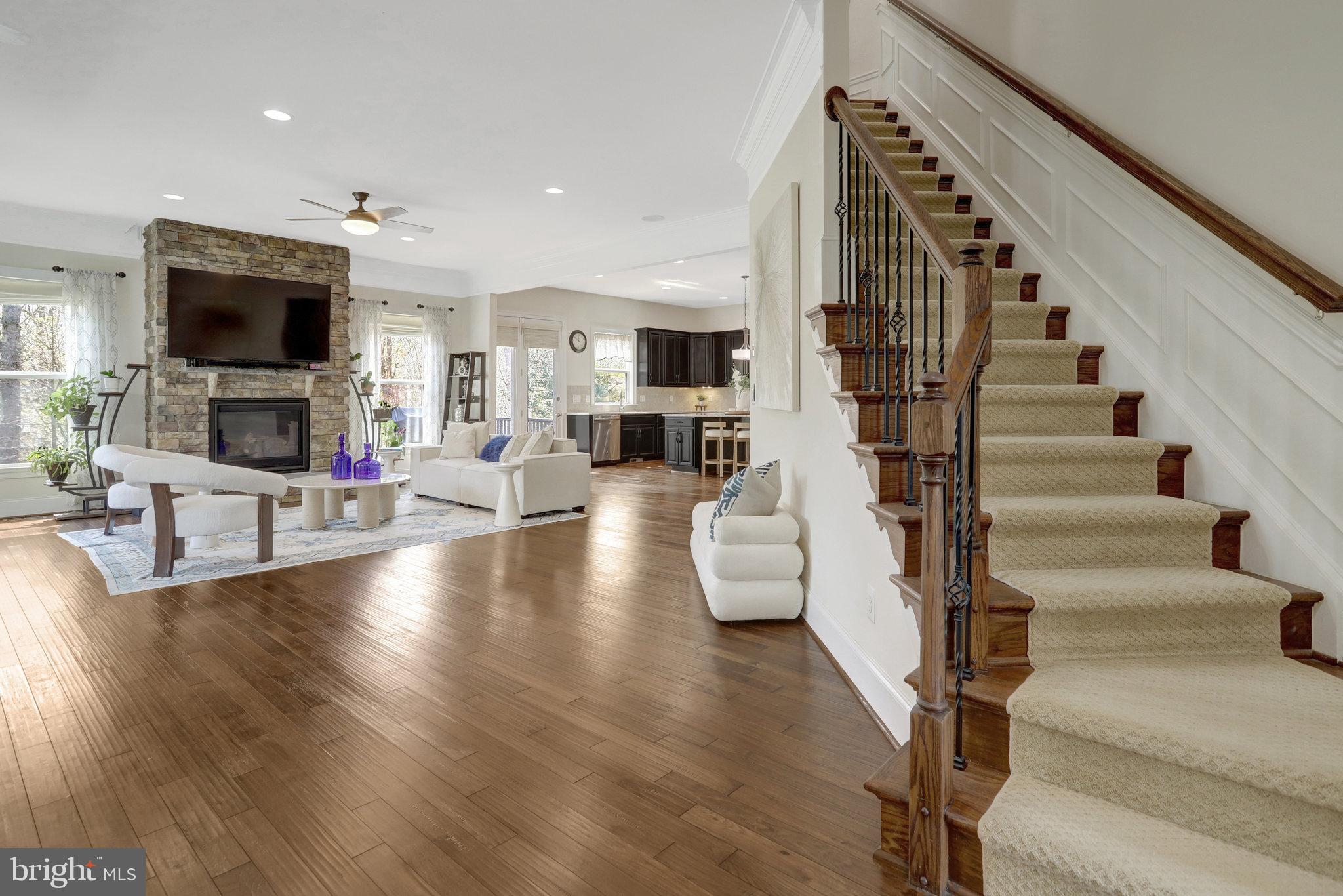 PARK POINTE - Residential