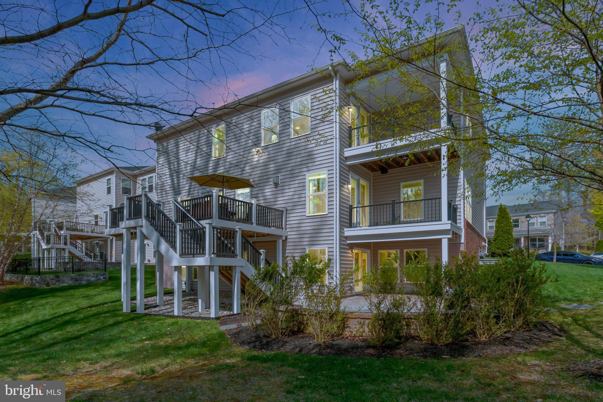 PARK POINTE - Residential