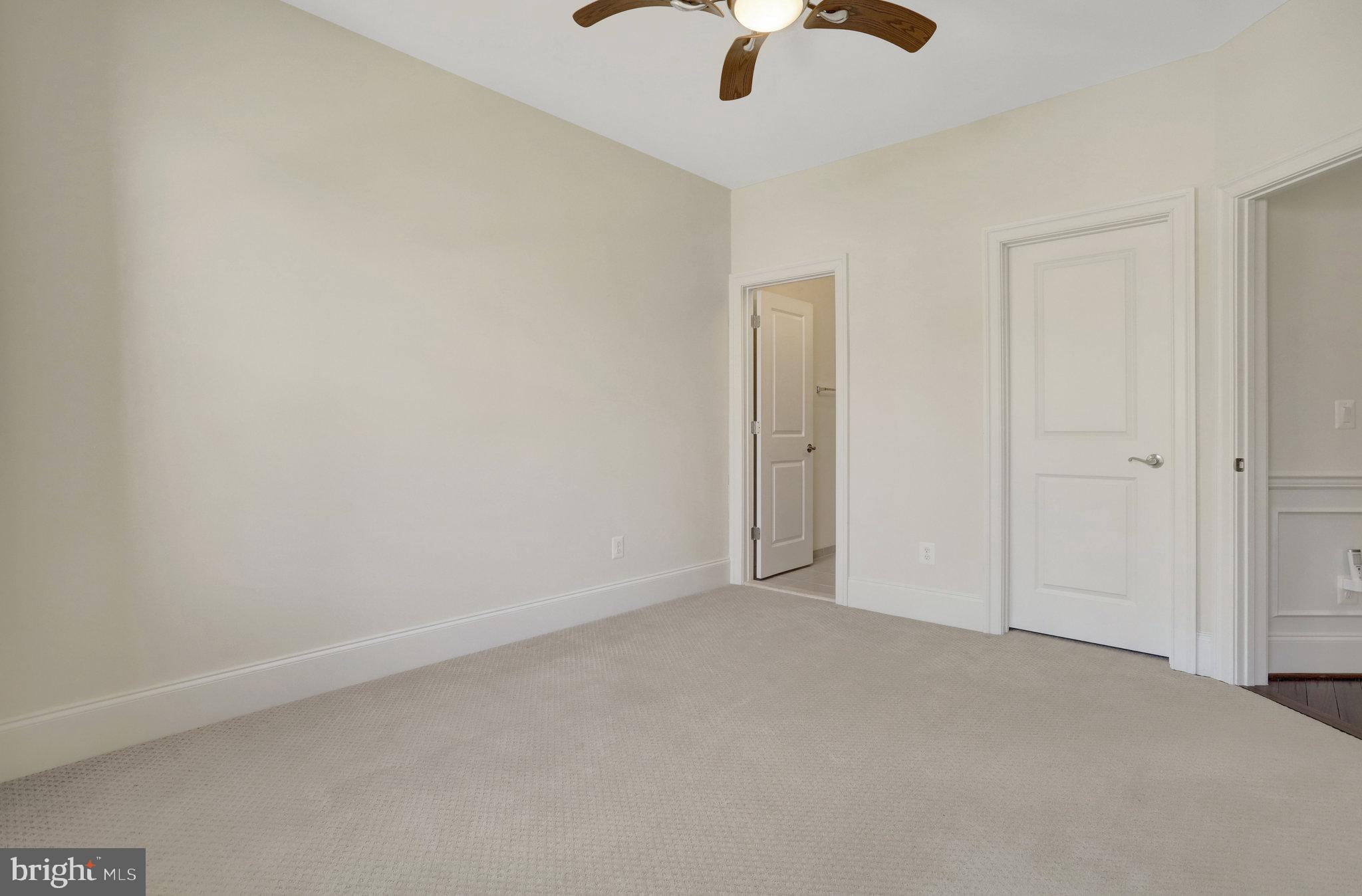 PARK POINTE - Residential