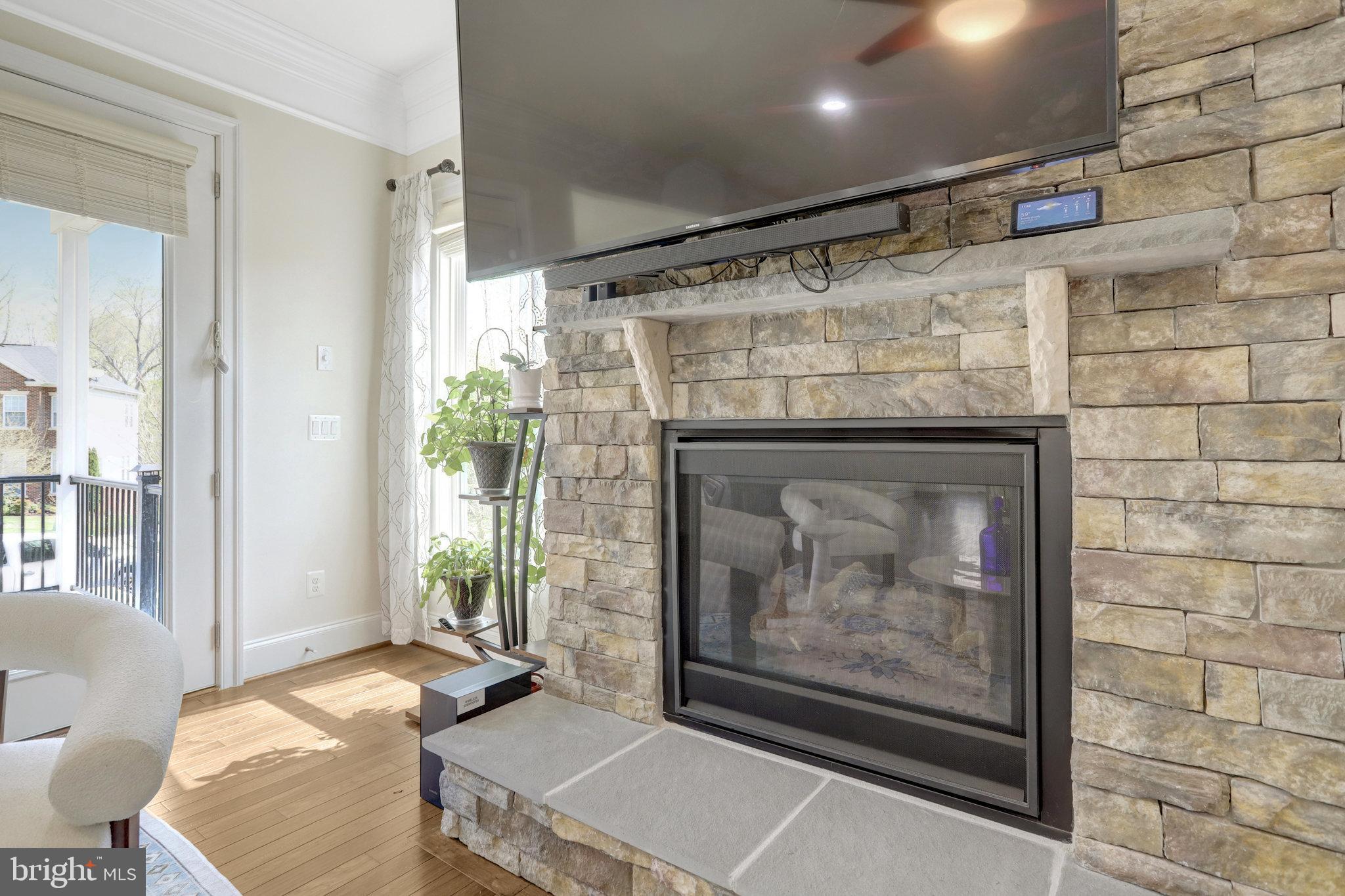 PARK POINTE - Residential