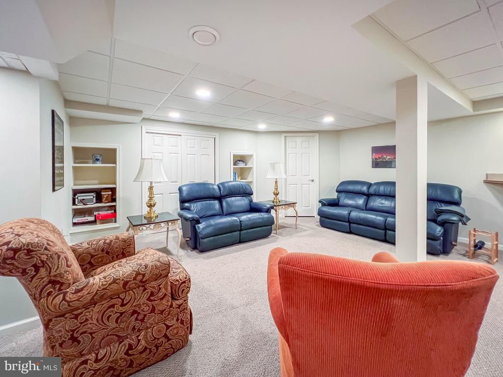 NORWALK - Residential