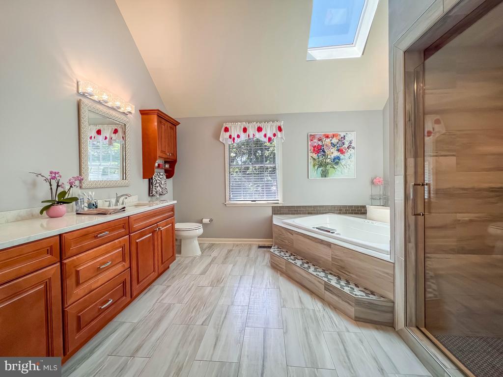 NORWALK - Residential