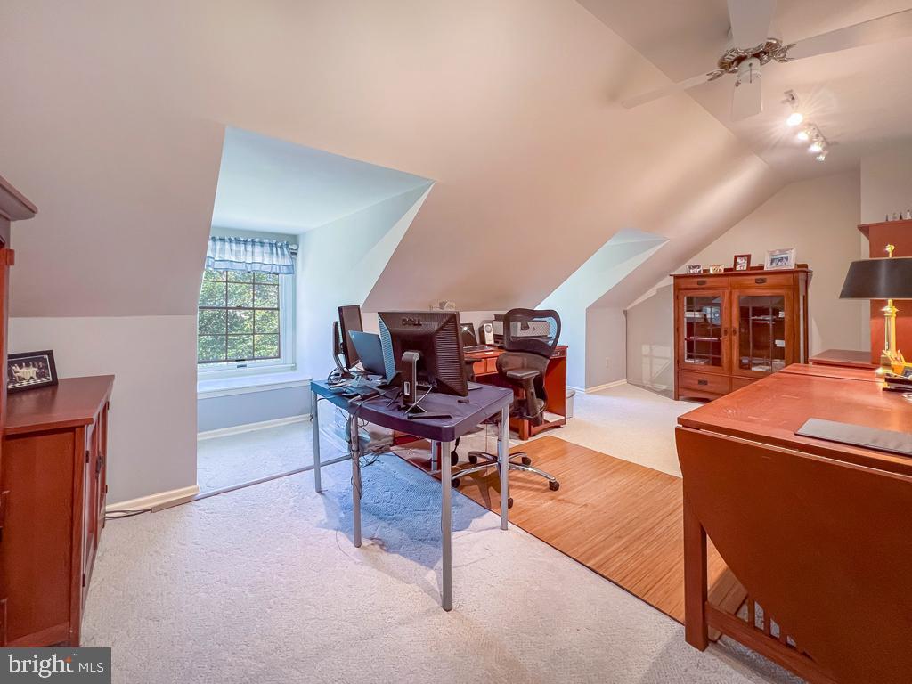 NORWALK - Residential