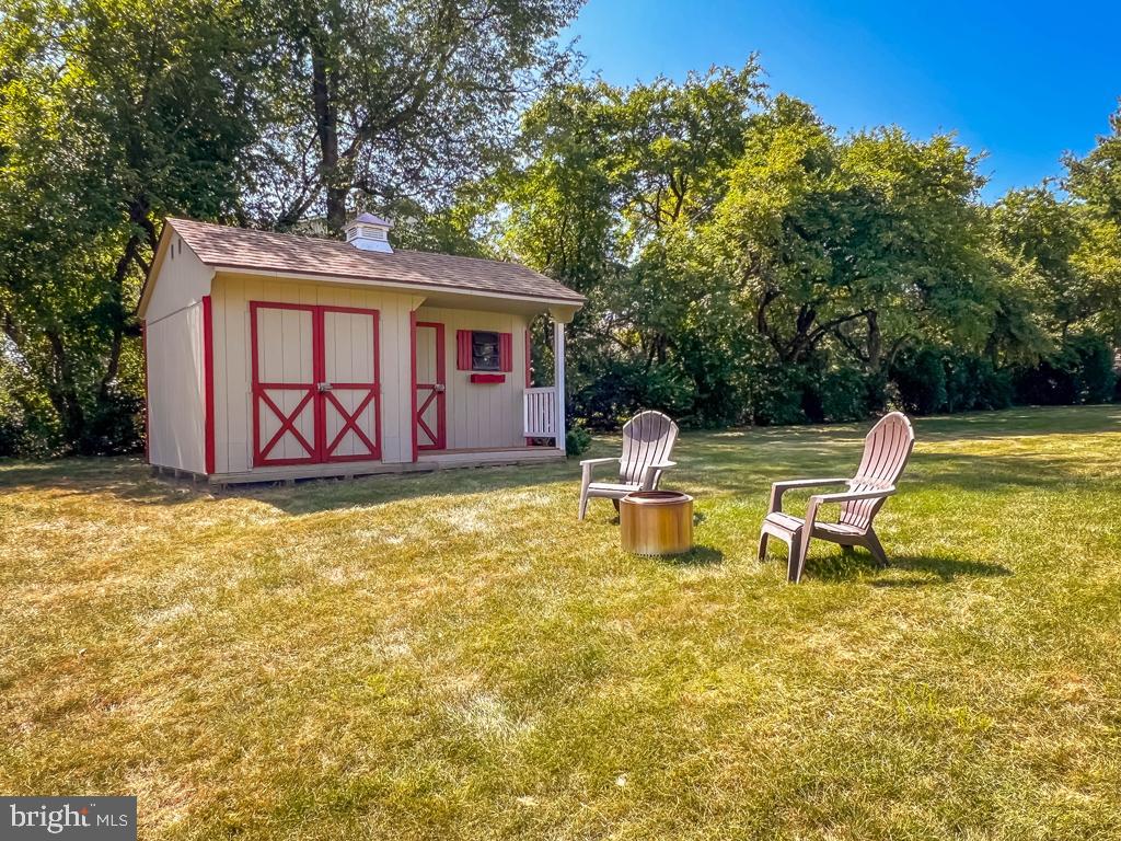 NORWALK - Residential