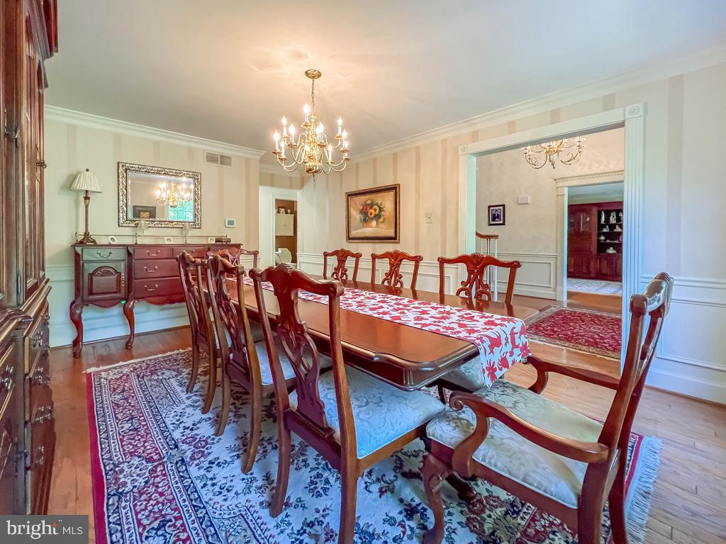 NORWALK - Residential