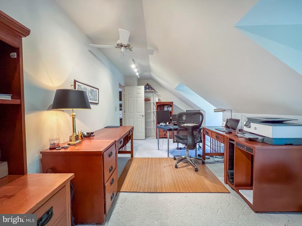 NORWALK - Residential