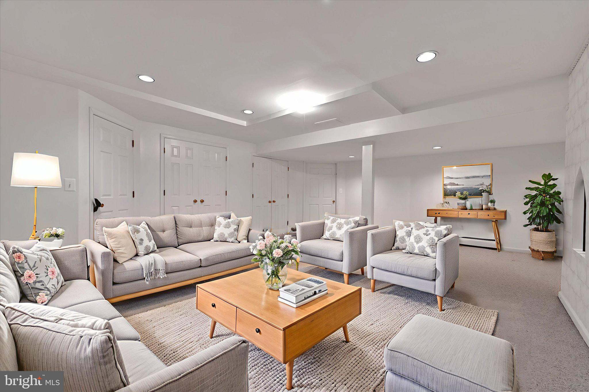 WEAVERS POND - Residential