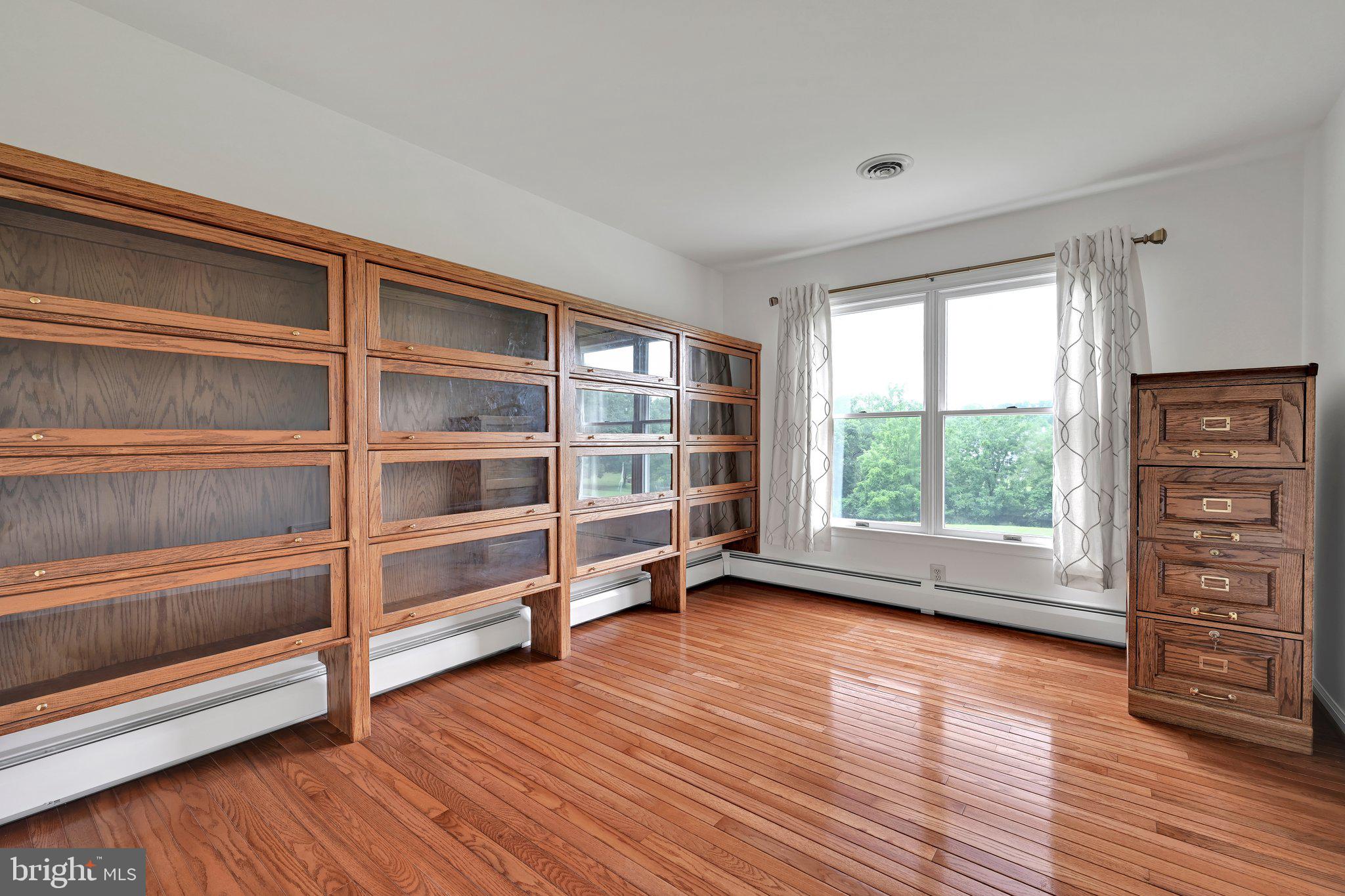 WEAVERS POND - Residential