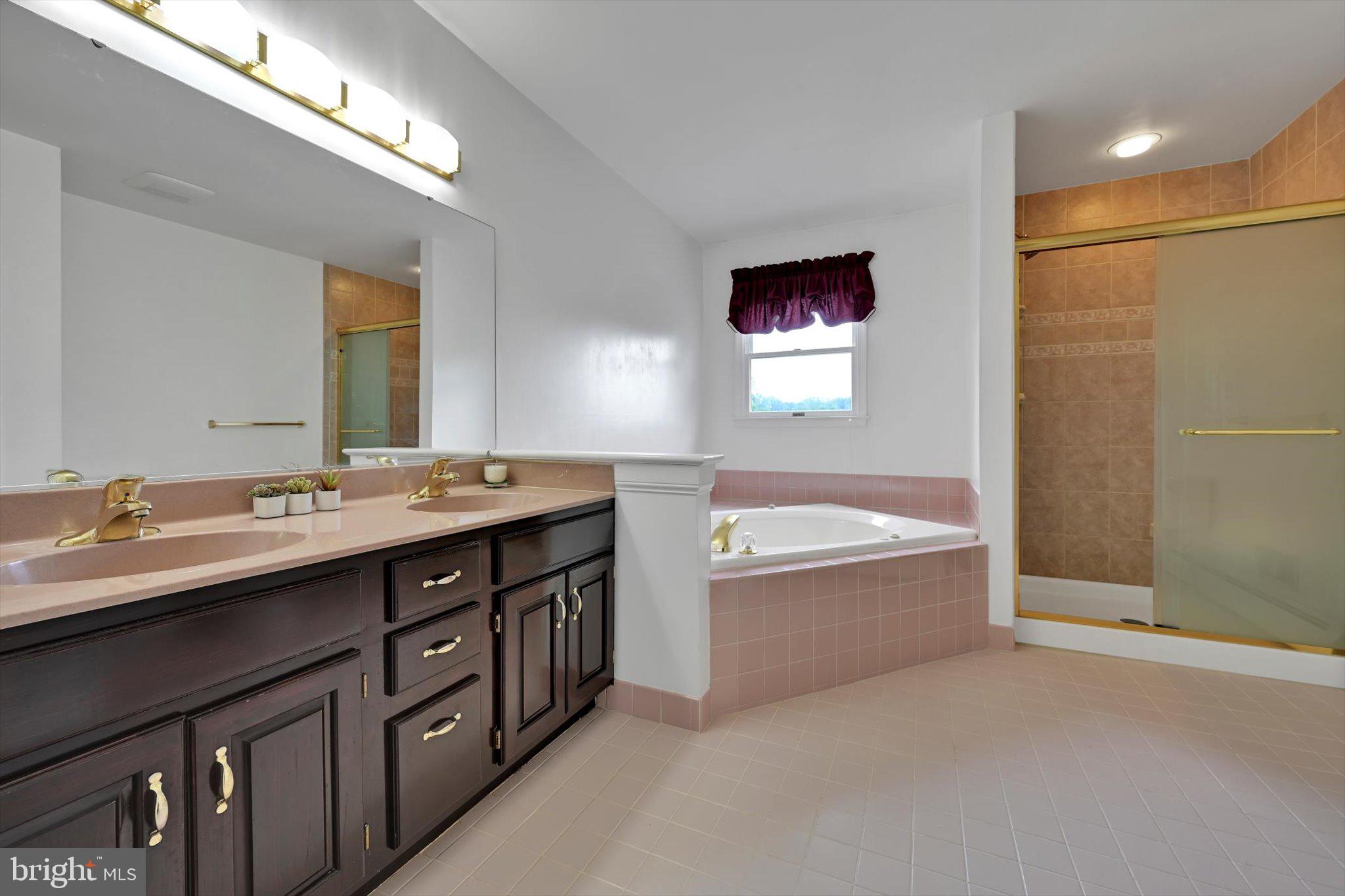 WEAVERS POND - Residential