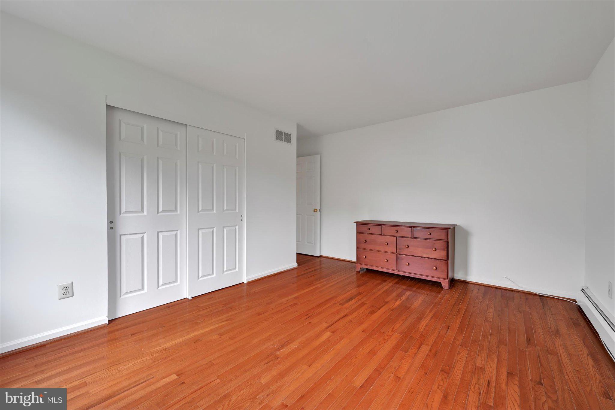 WEAVERS POND - Residential