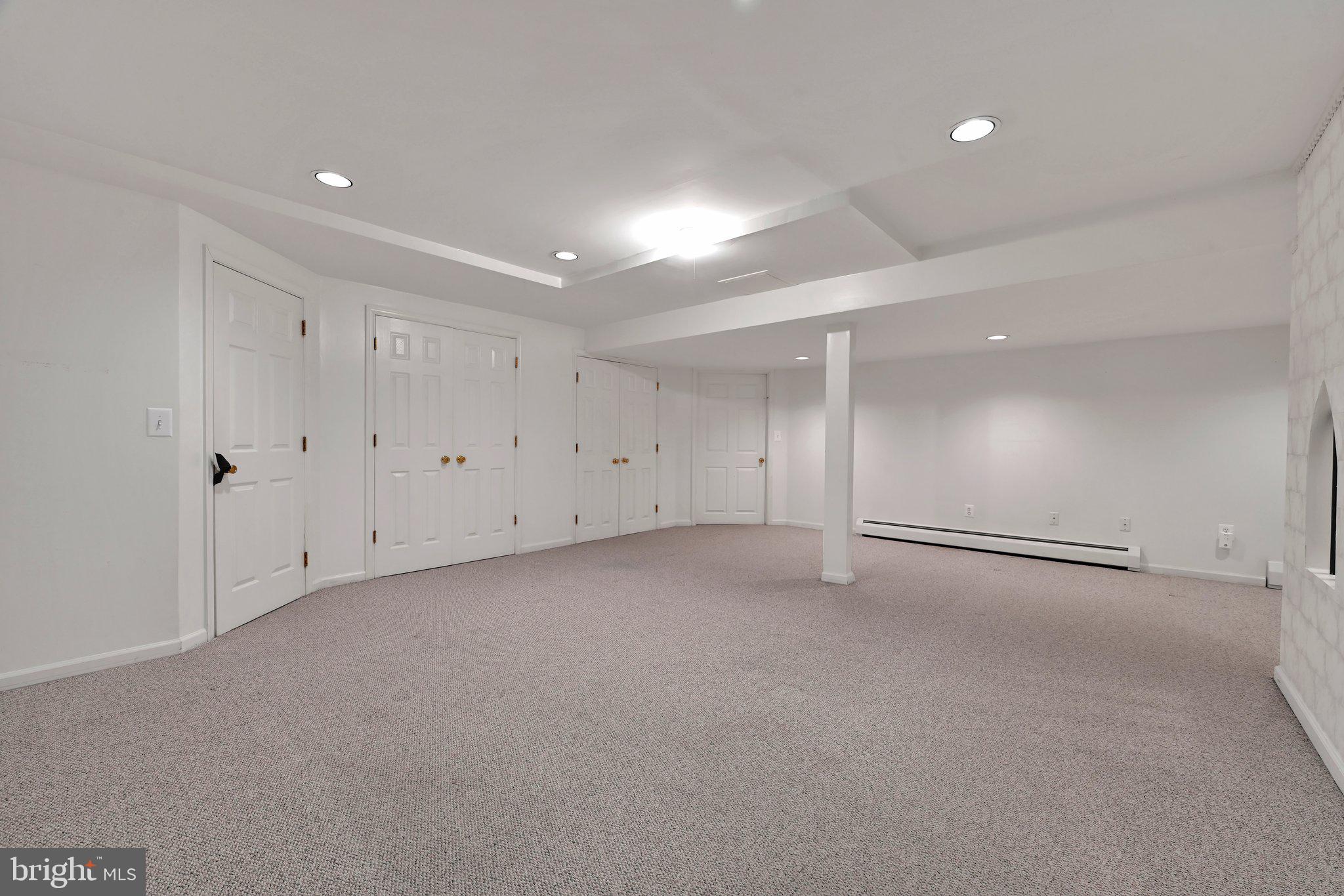 WEAVERS POND - Residential