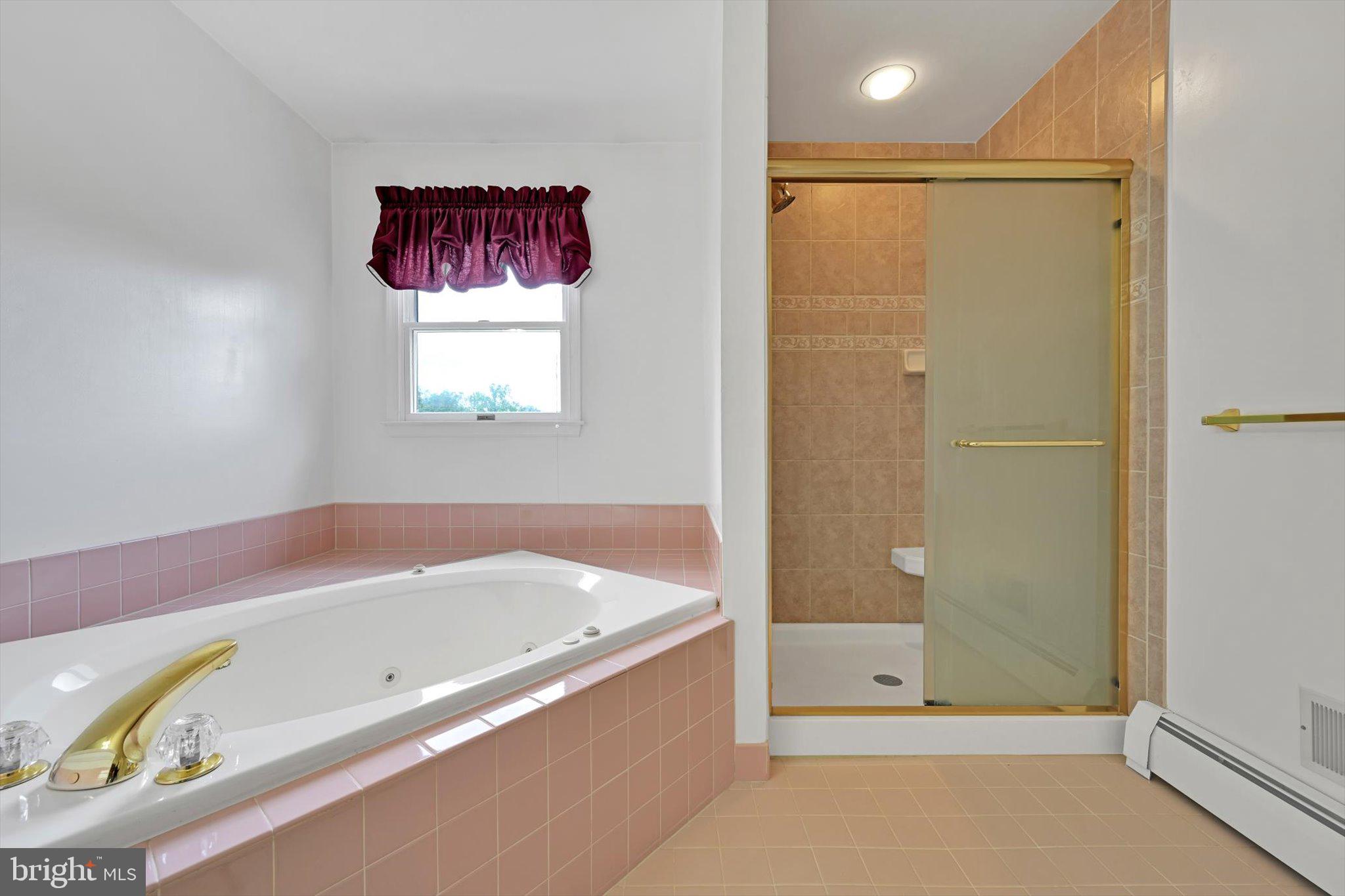 WEAVERS POND - Residential