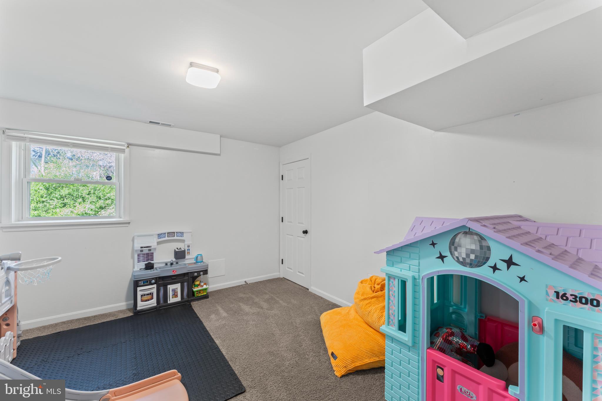 EDEN ESTATES - Residential