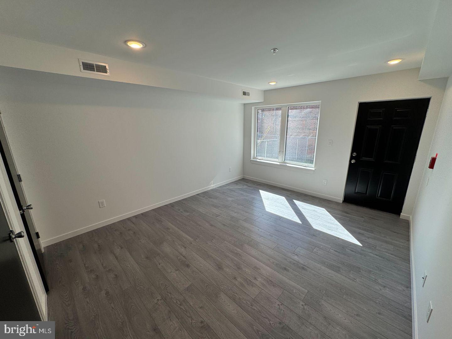 NICETOWN-TIOGA - Residential Lease