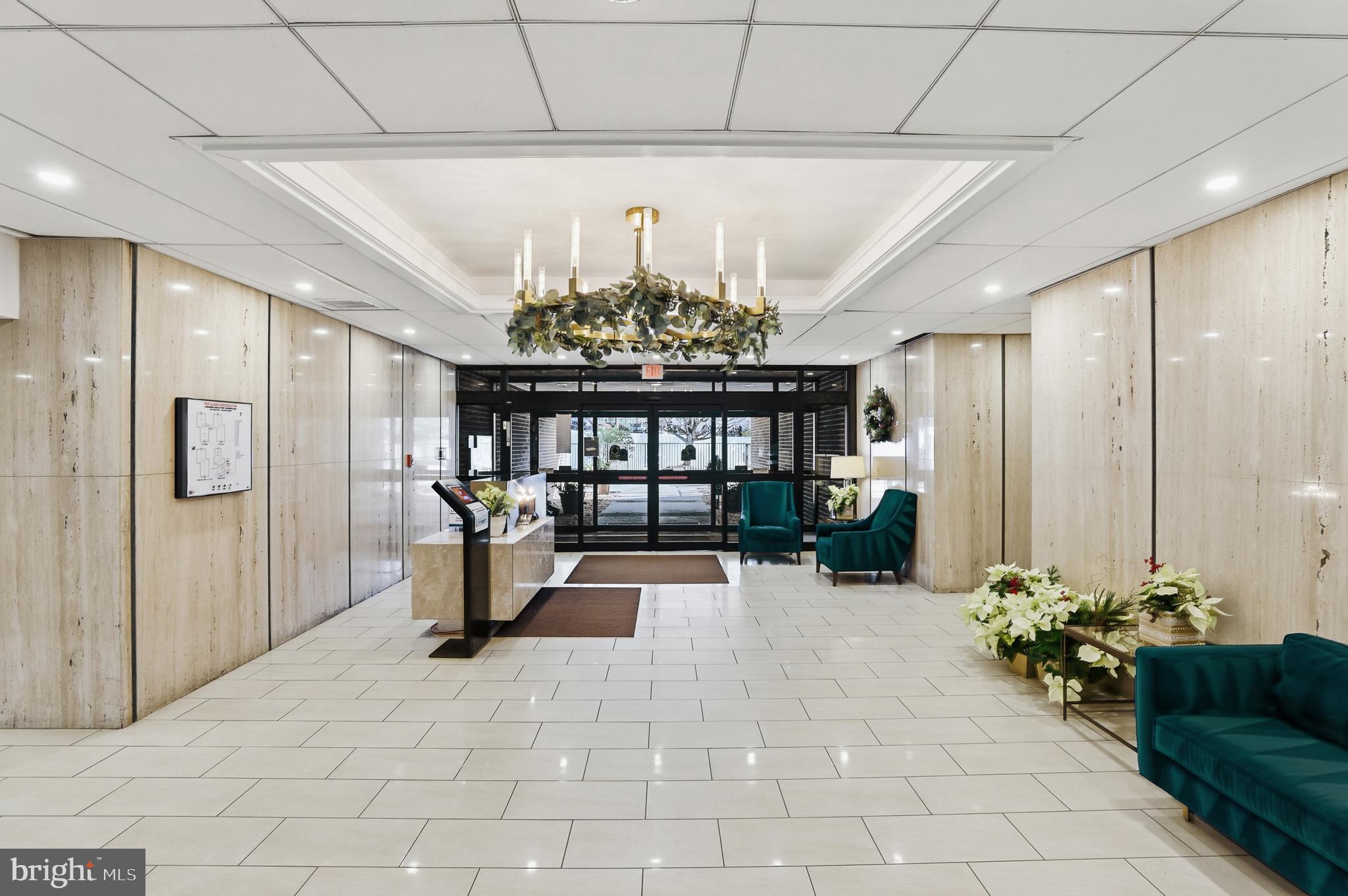 ALEXANDRIA KNOLLS - Residential