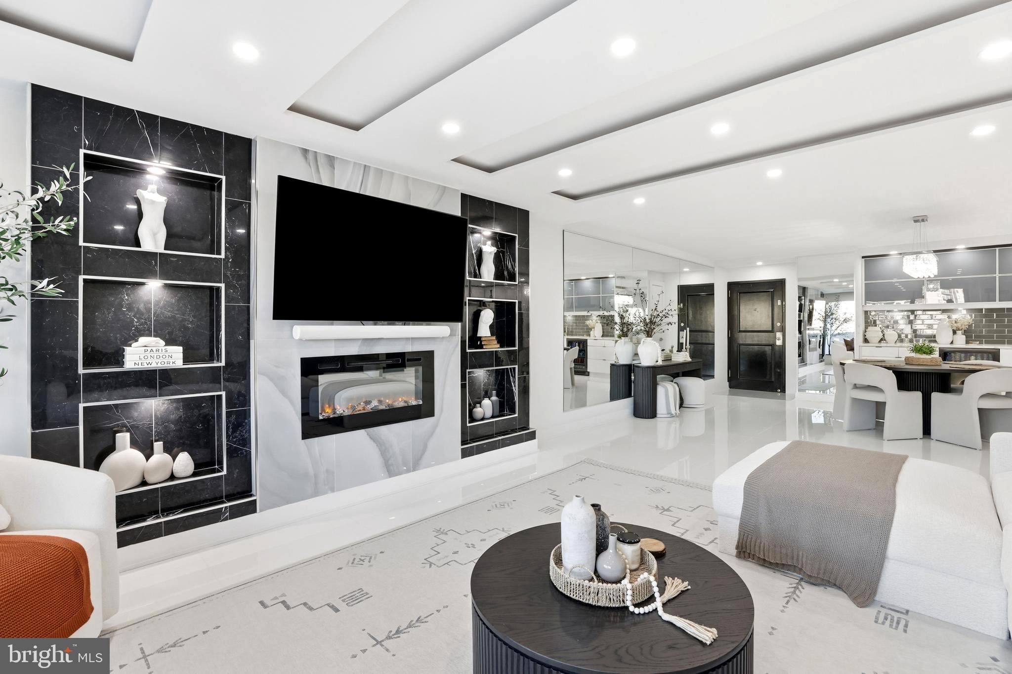 ALEXANDRIA KNOLLS - Residential