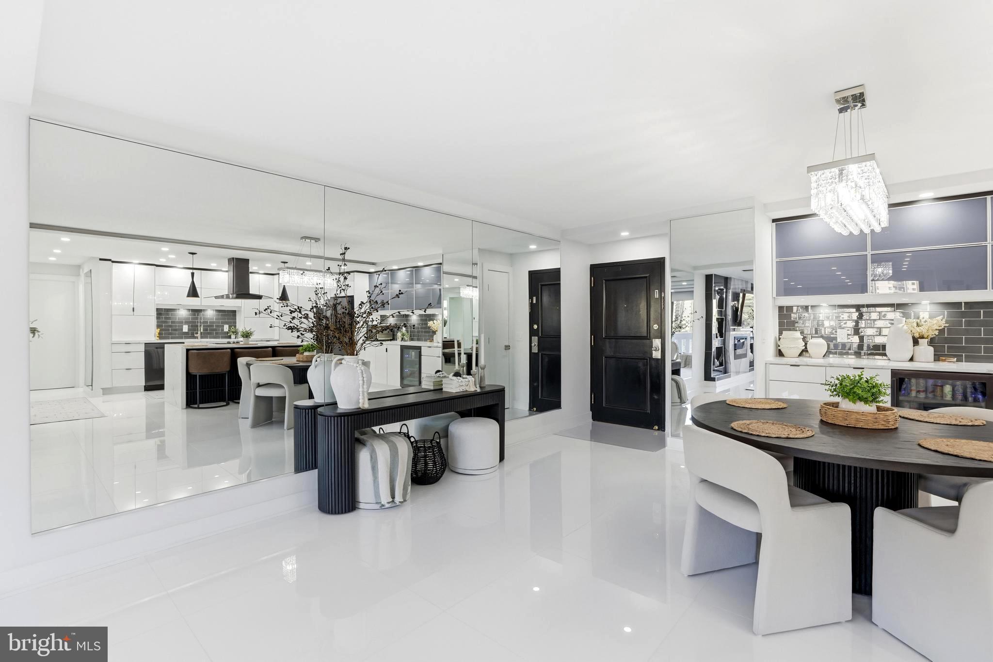 ALEXANDRIA KNOLLS - Residential