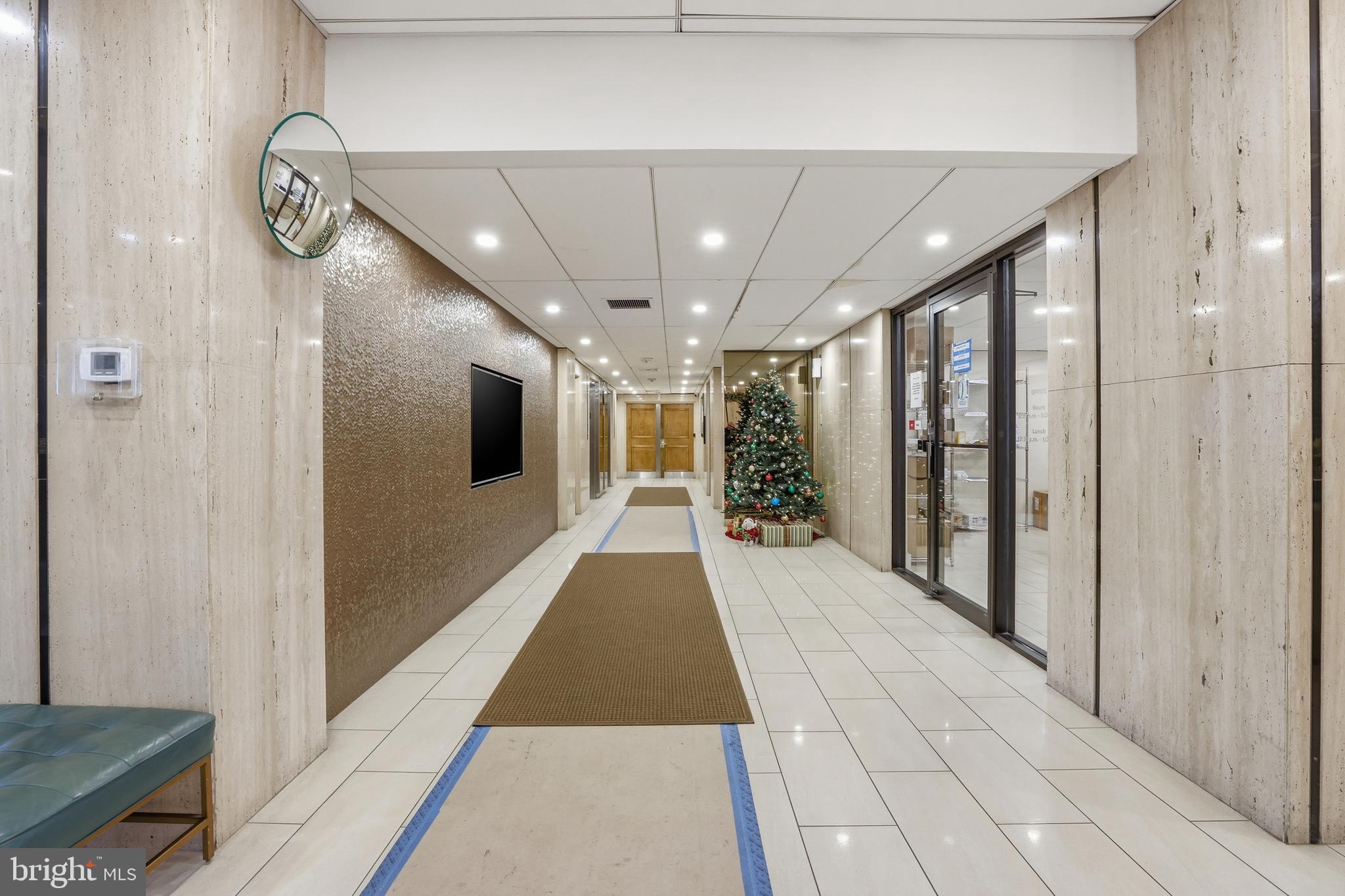 ALEXANDRIA KNOLLS - Residential