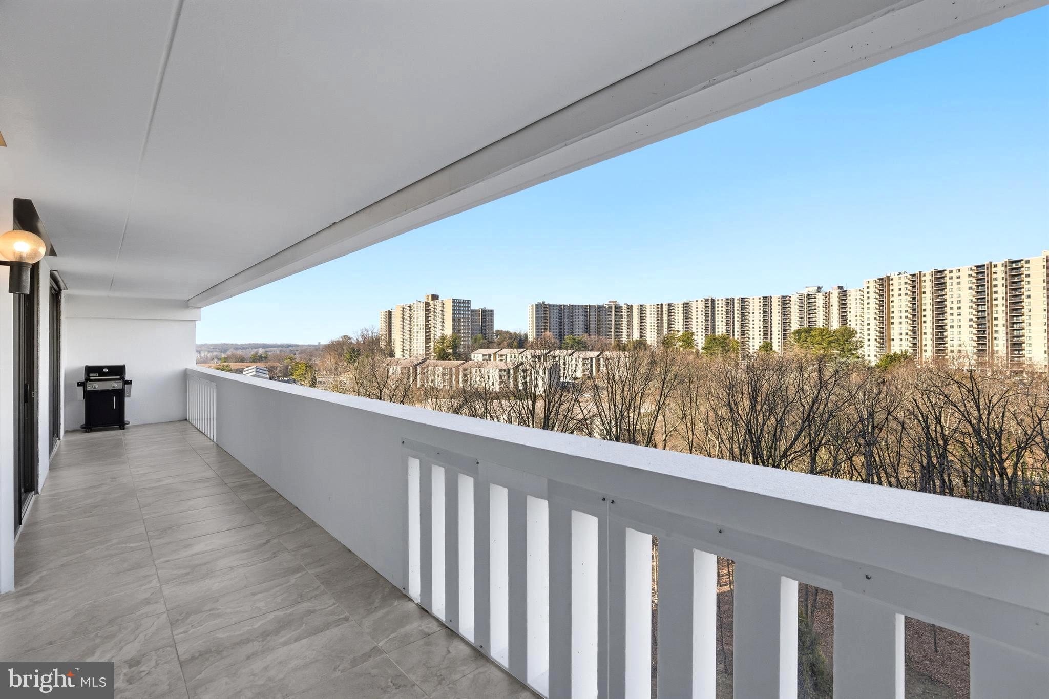 ALEXANDRIA KNOLLS - Residential