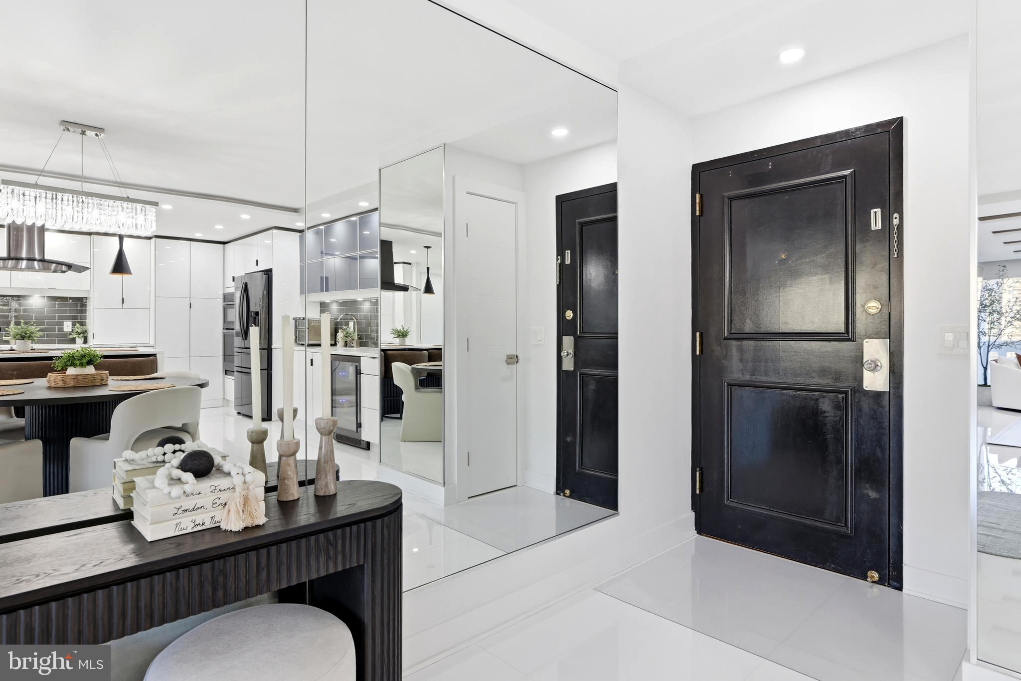 ALEXANDRIA KNOLLS - Residential