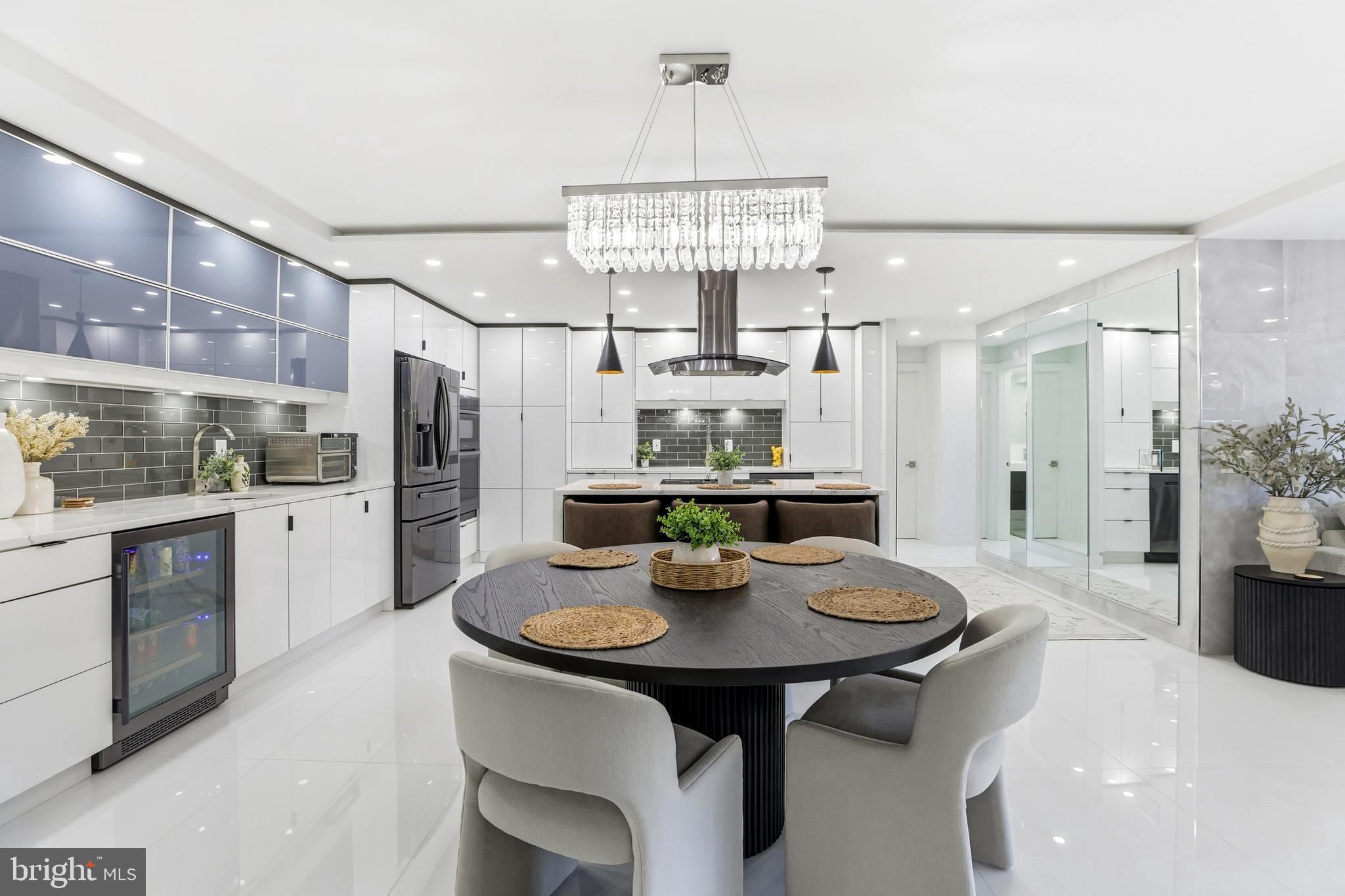 ALEXANDRIA KNOLLS - Residential