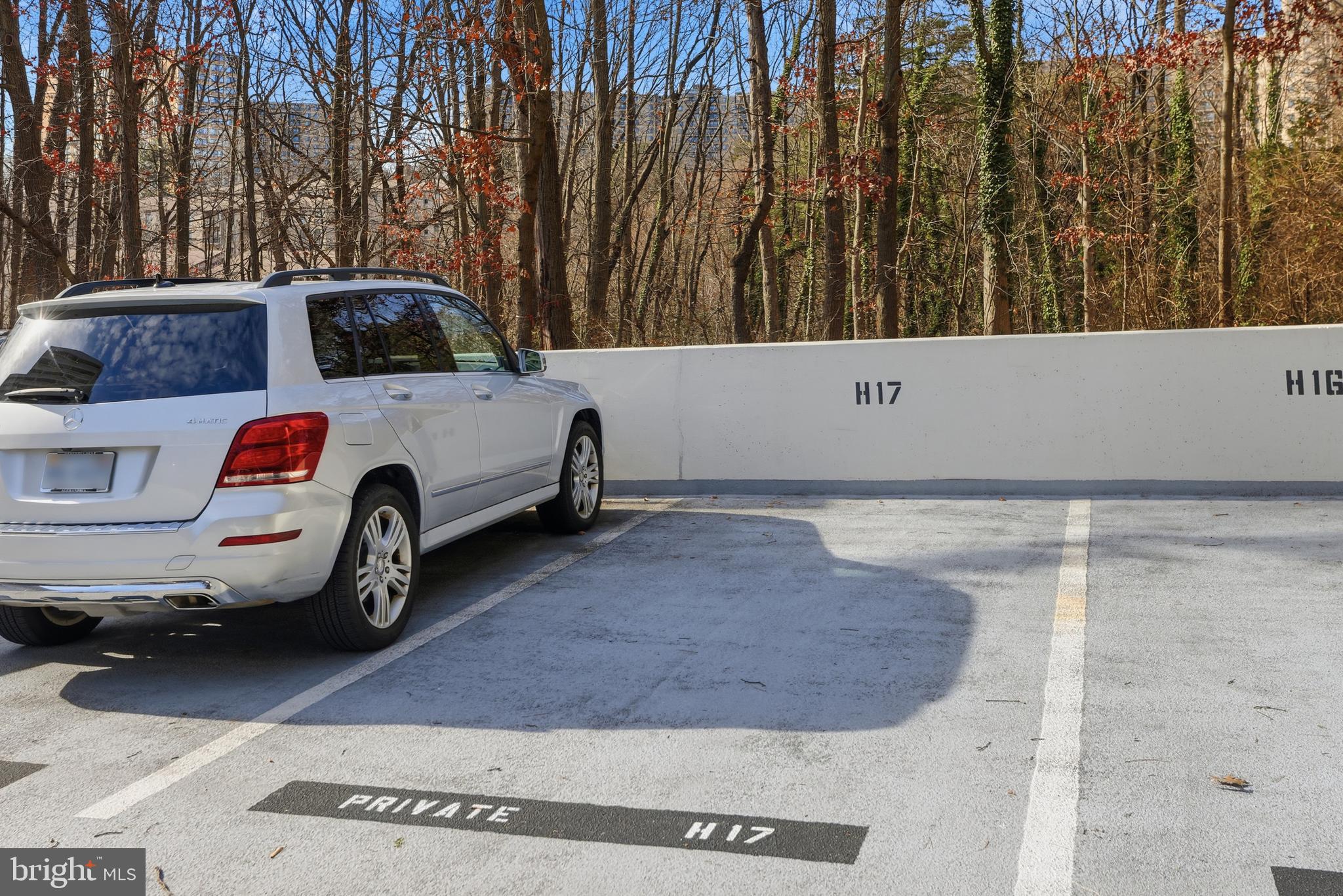 ALEXANDRIA KNOLLS - Residential