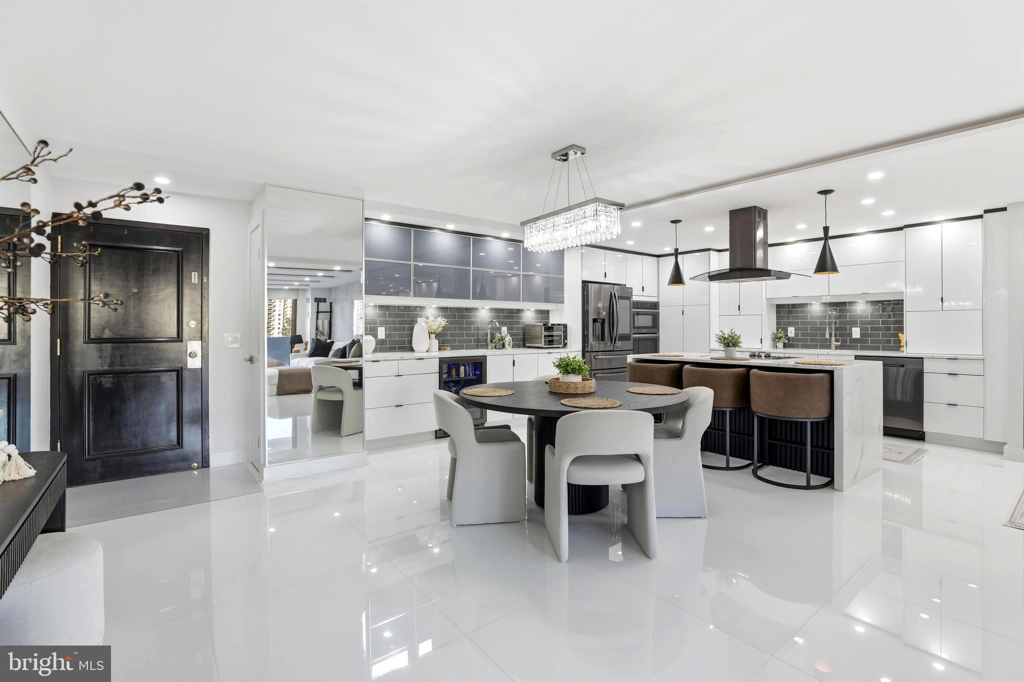 ALEXANDRIA KNOLLS - Residential