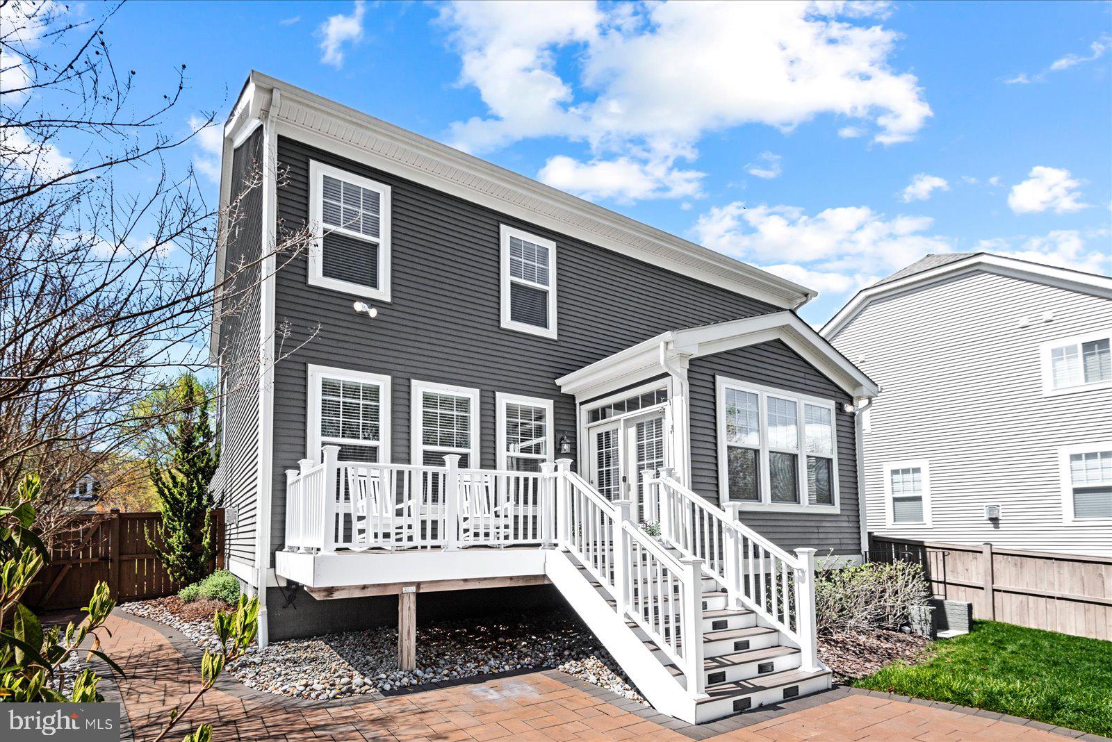 EMBREY MILL - Residential