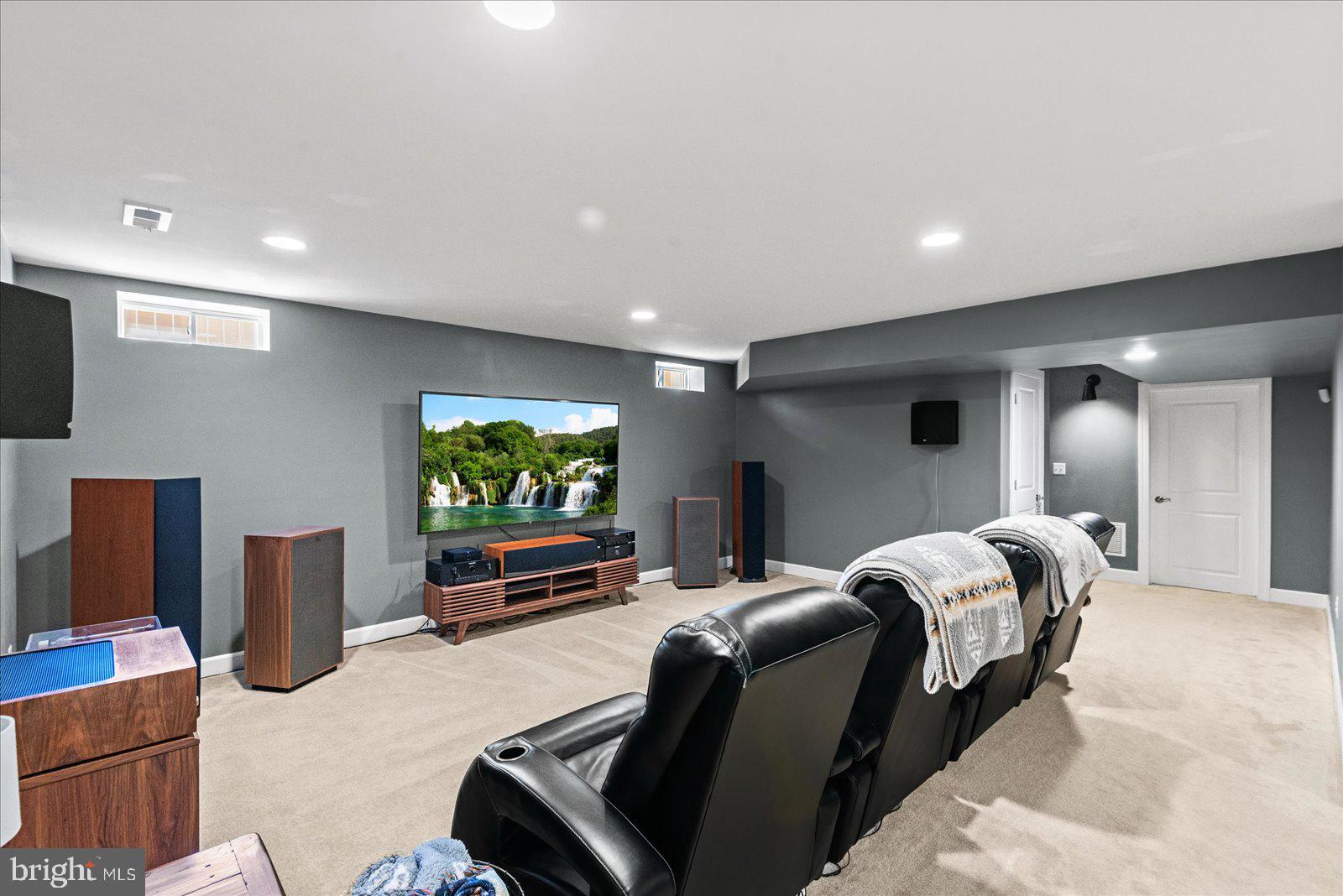 EMBREY MILL - Residential